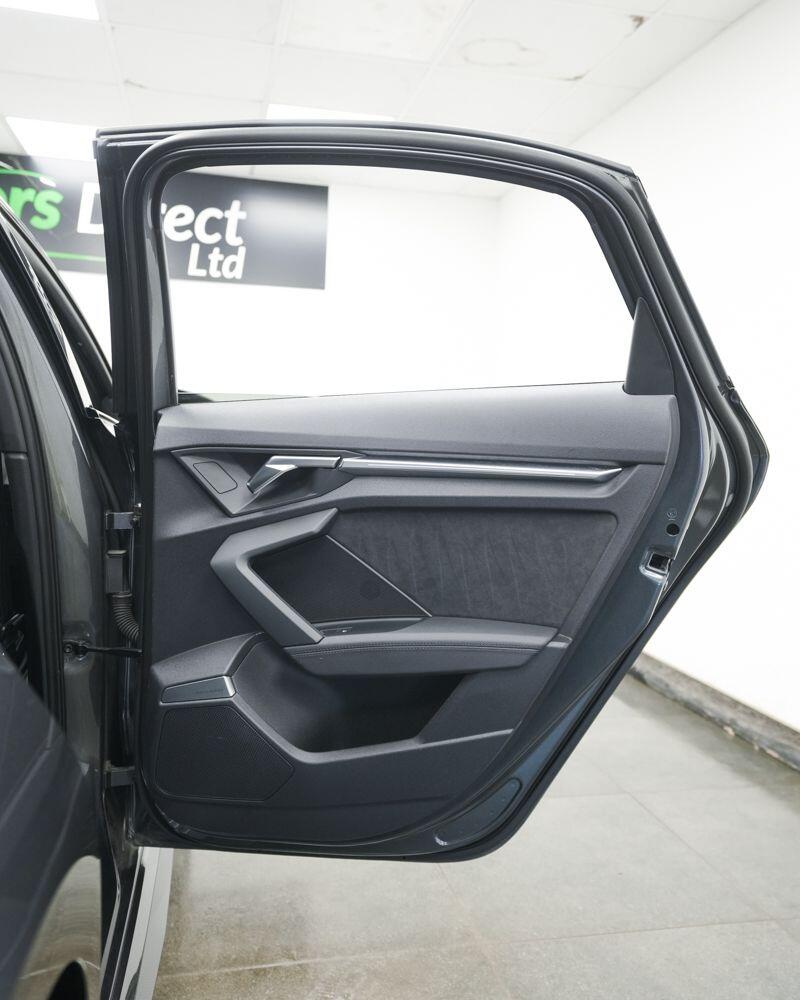 Audi RS3 view 15