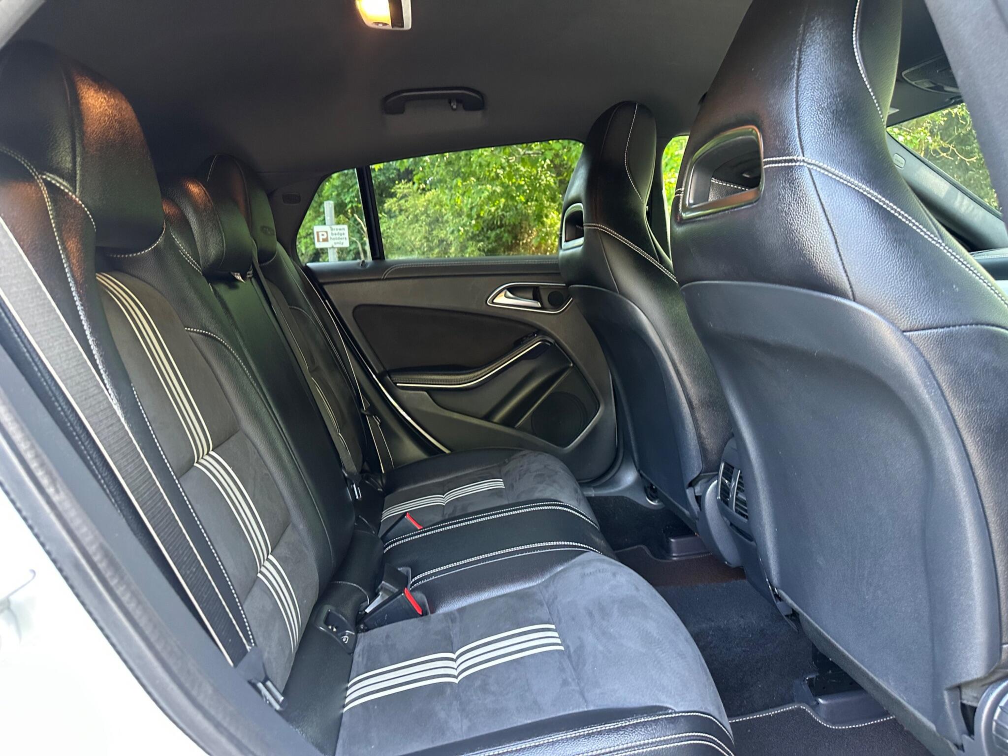 Mercedes-Benz CLA view 21