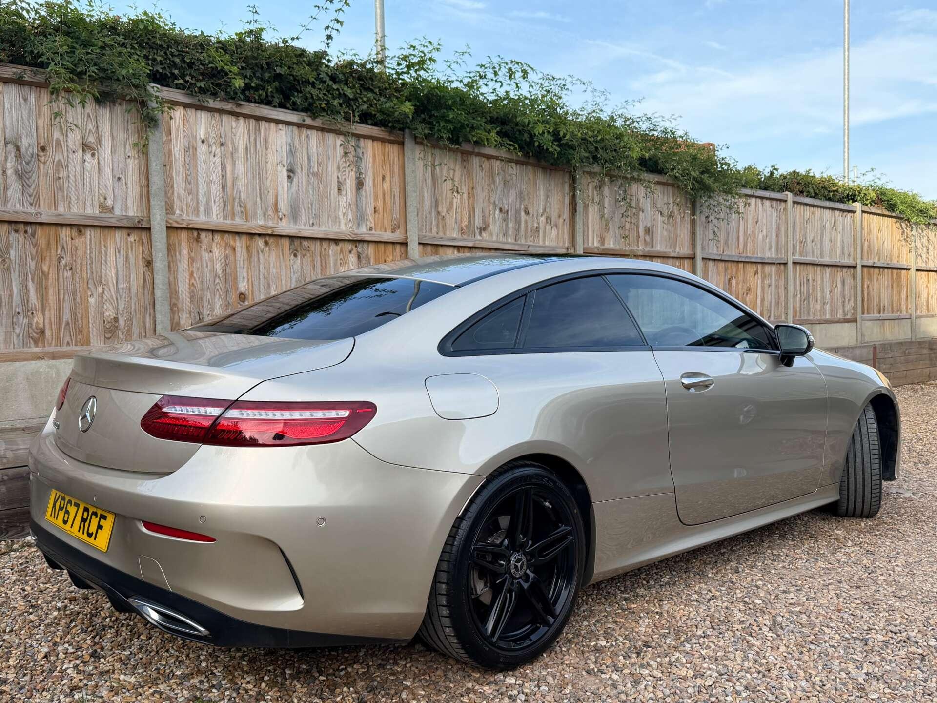 Mercedes-Benz E-Class view 8