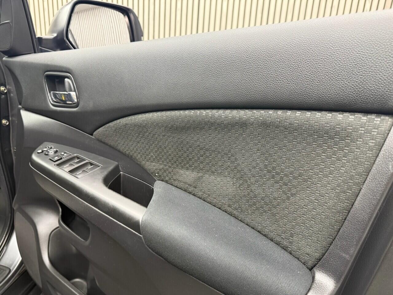 Honda CR-V view 10