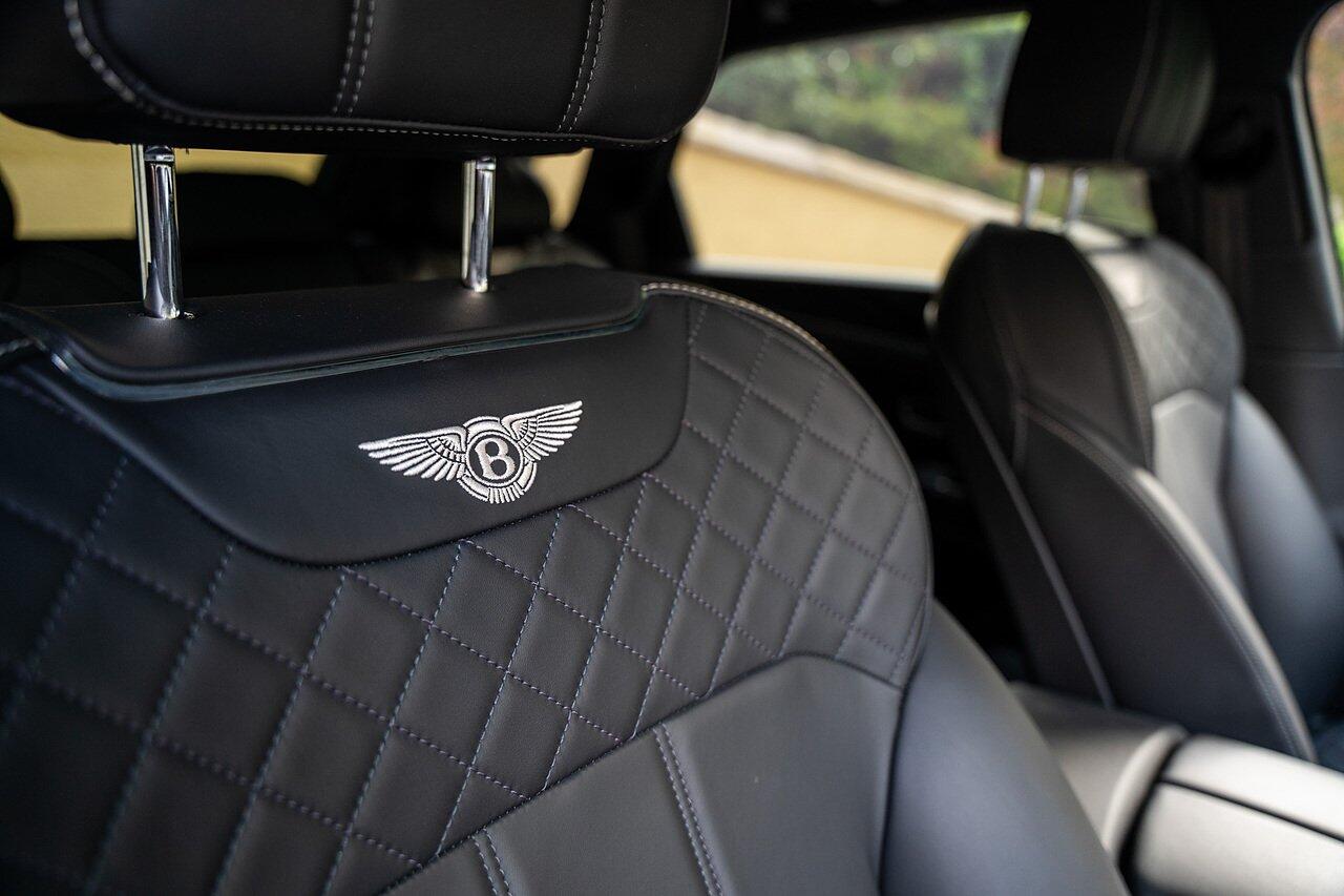 Bentley Bentayga view 49