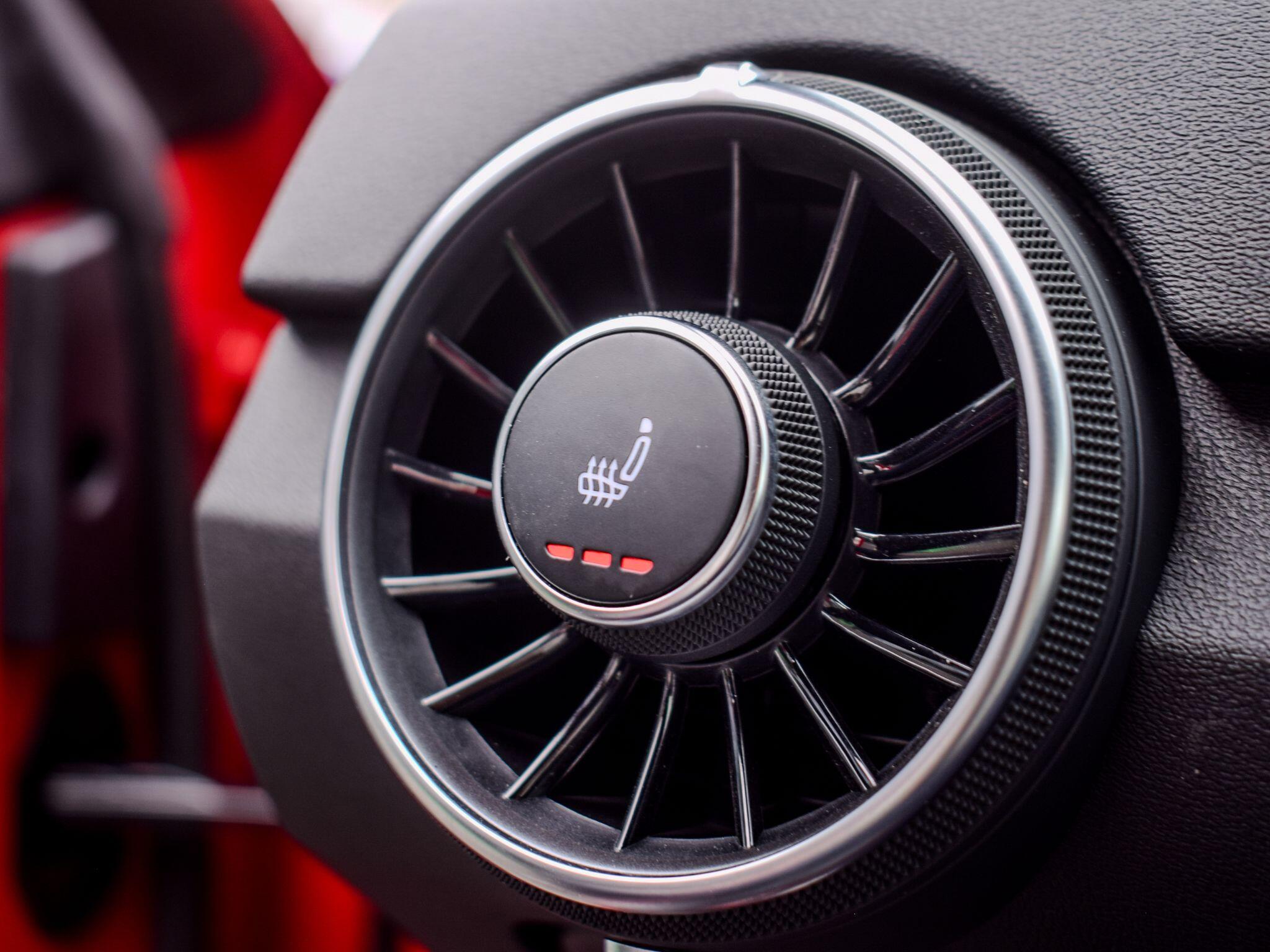 Audi TT view 17