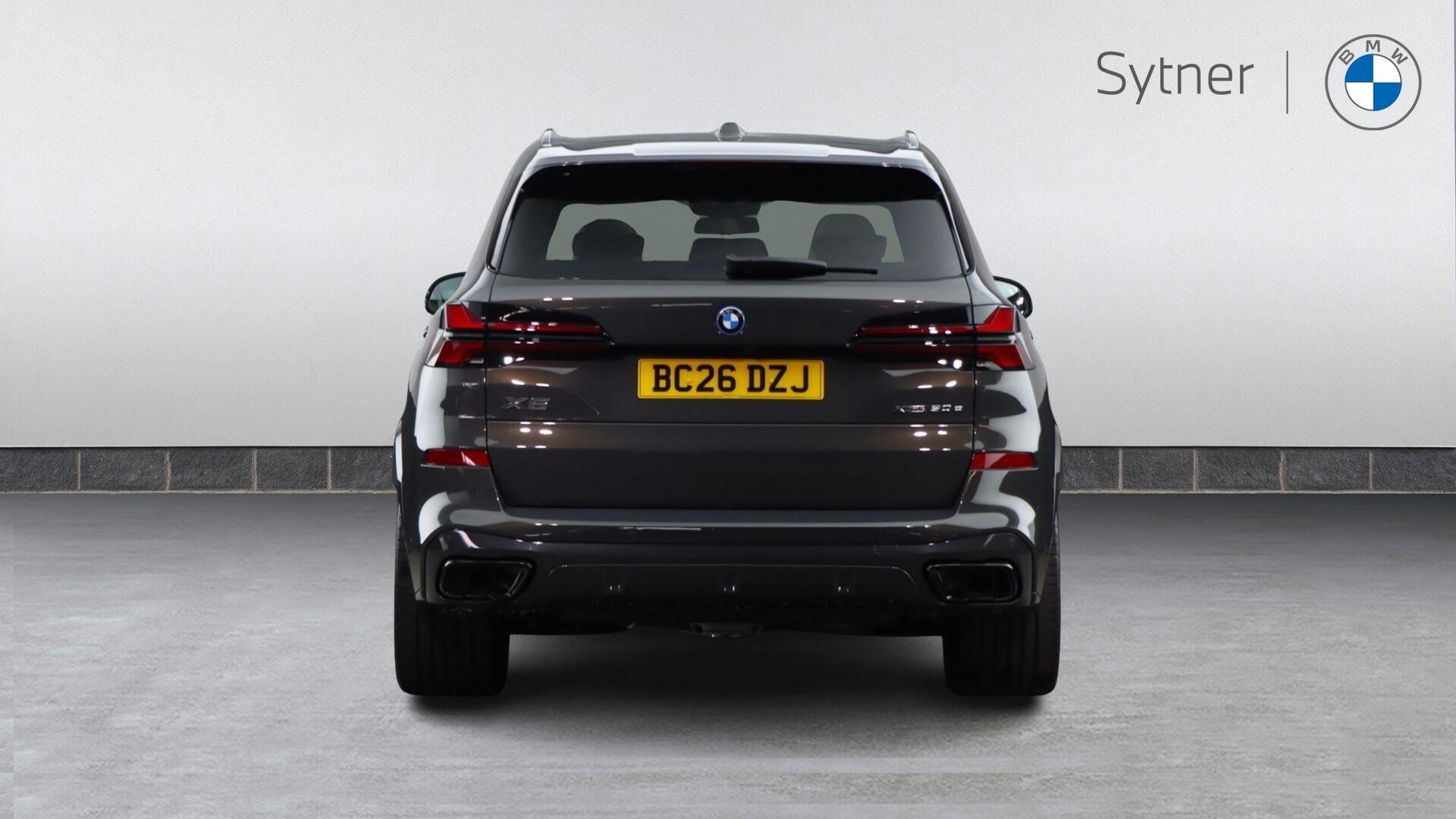 BMW X5 view 15
