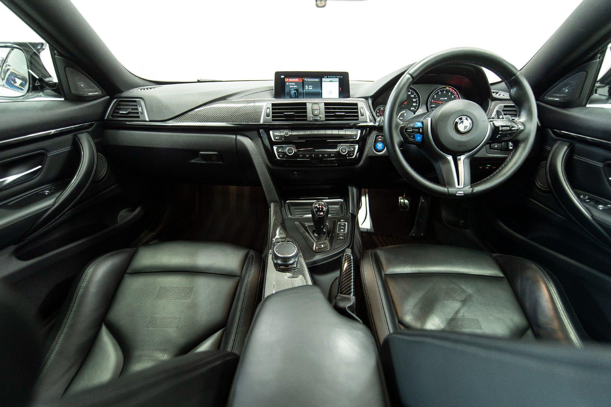 BMW M4 view 14