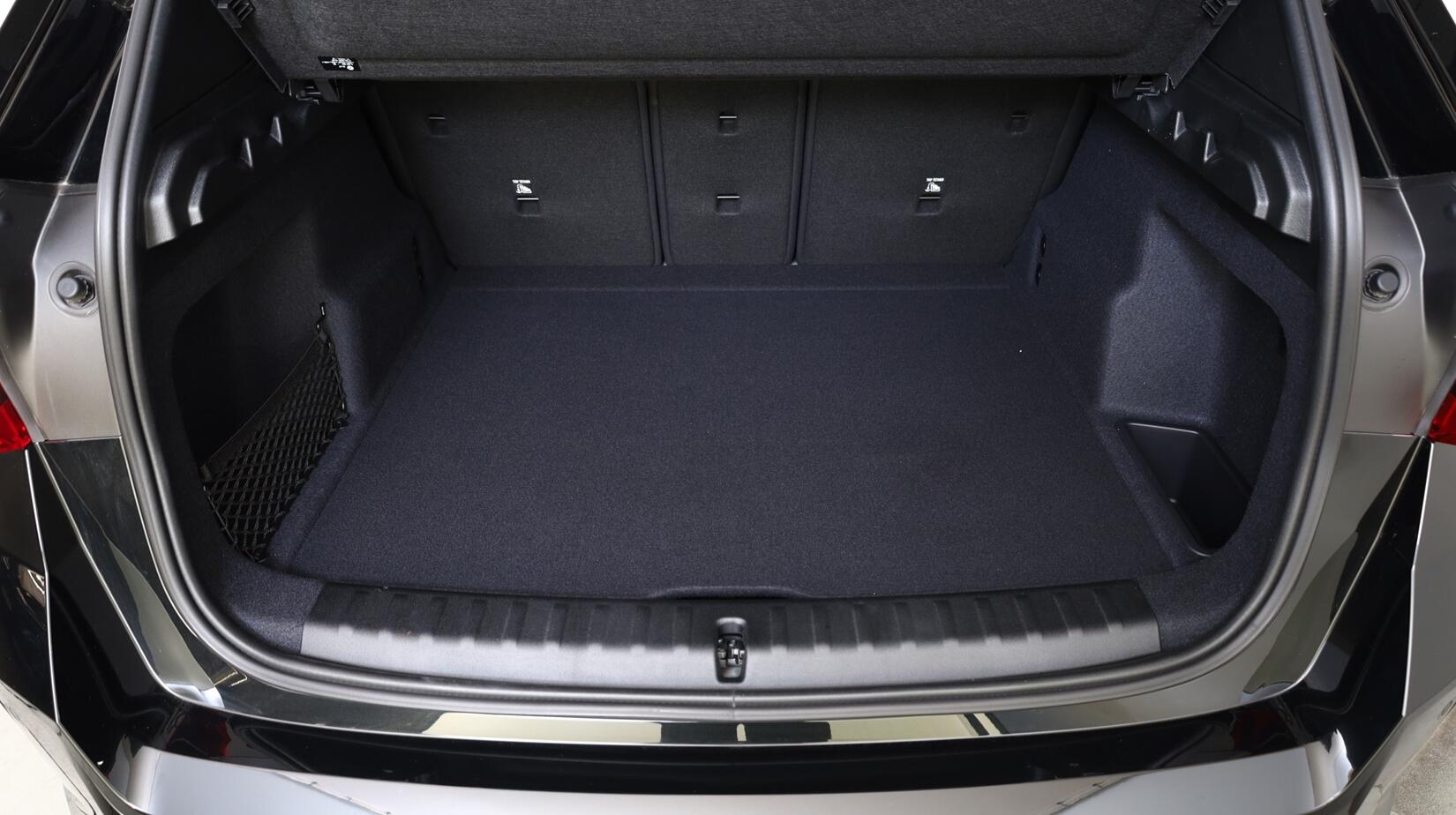 BMW X1 view 13