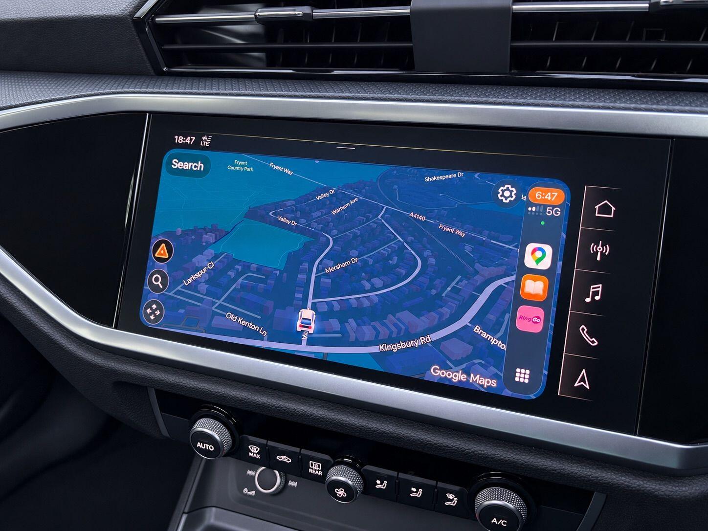 Audi Q3 view 22