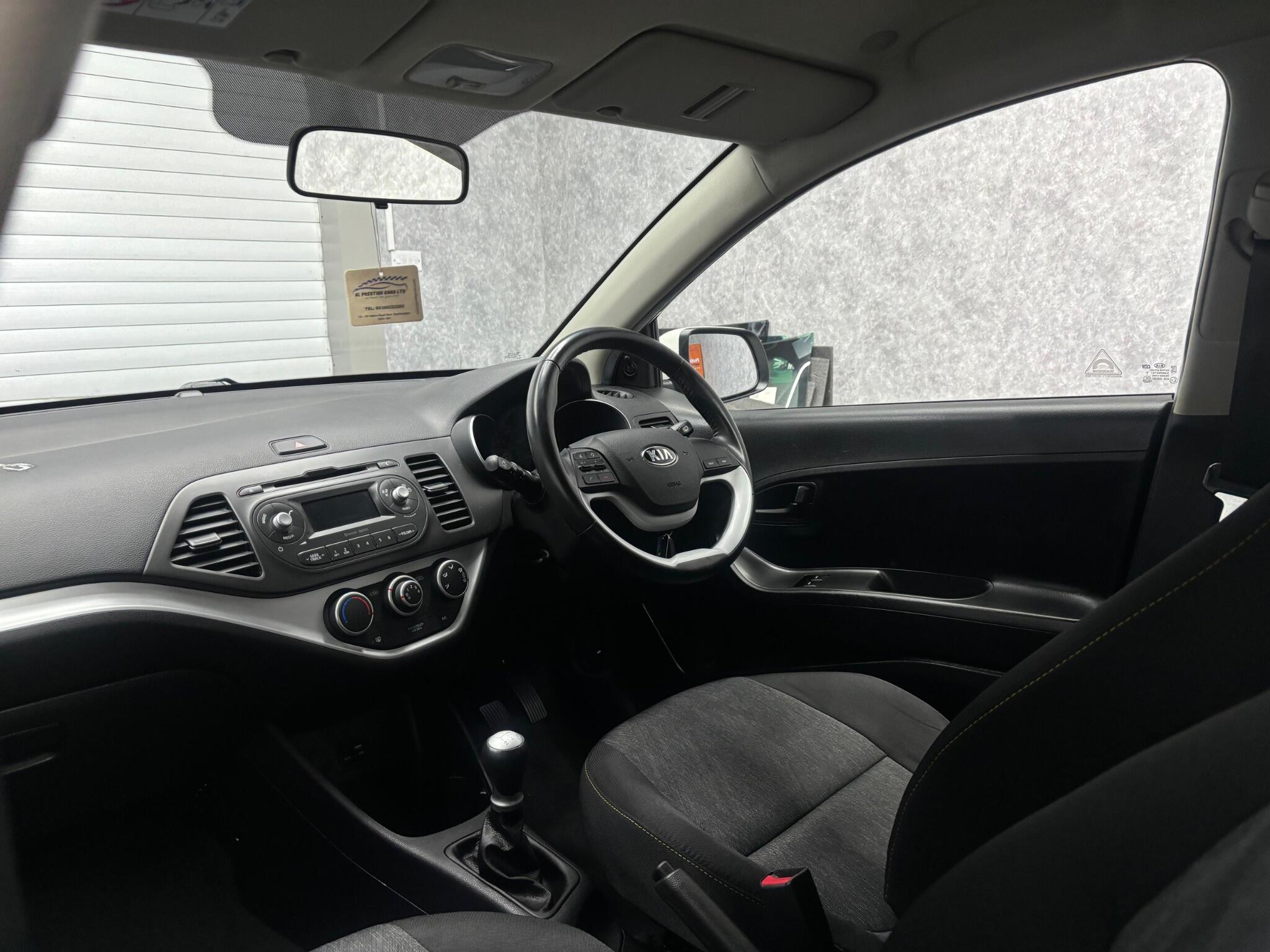 Kia Picanto view 5