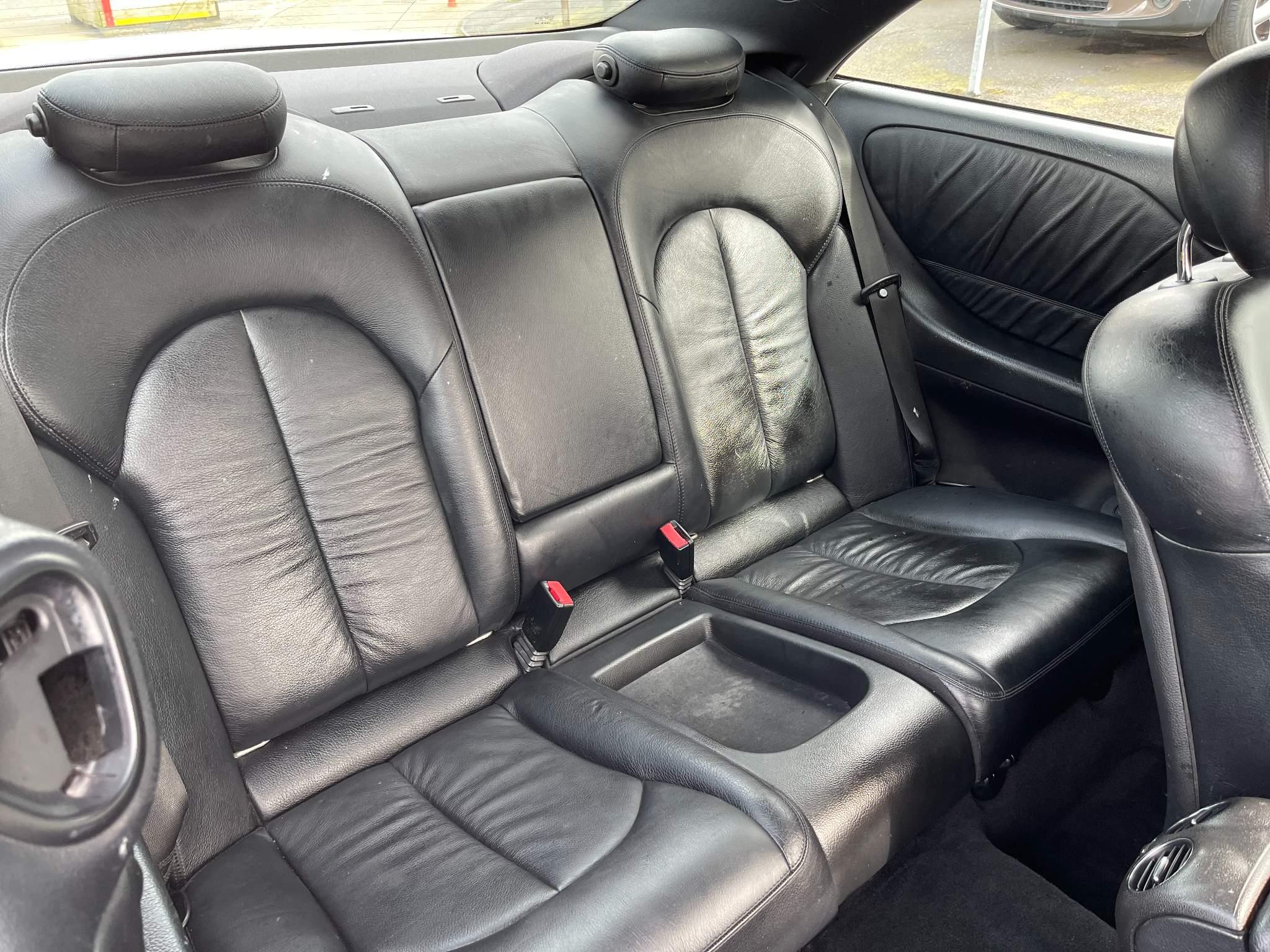 Mercedes-Benz CLK view 27