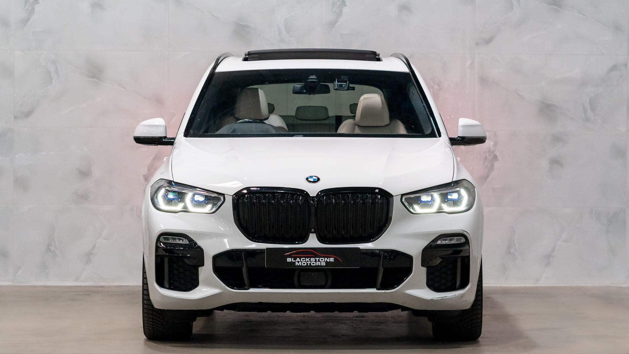 BMW X5 view 4