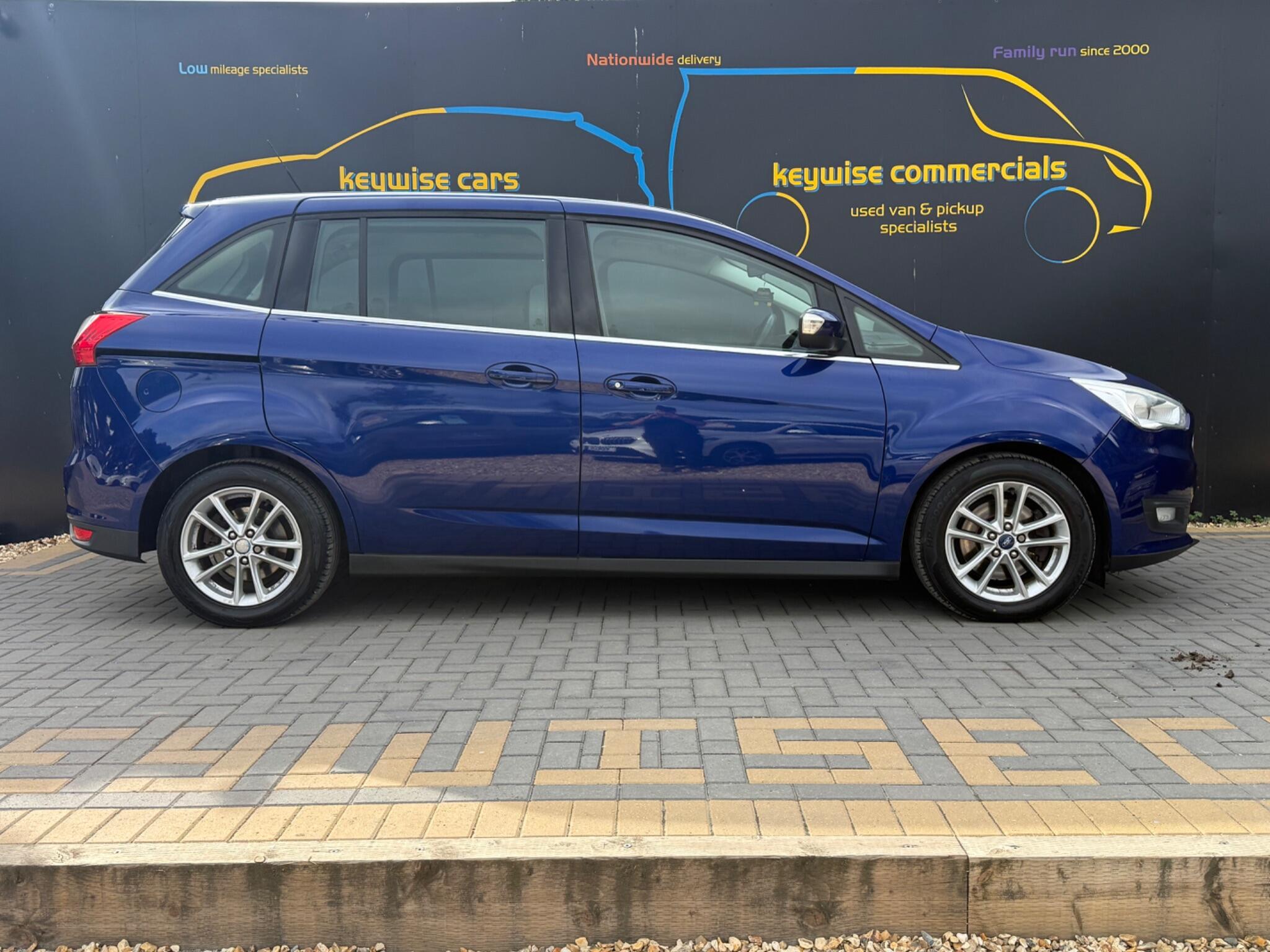 Ford Grand C-Max view 7