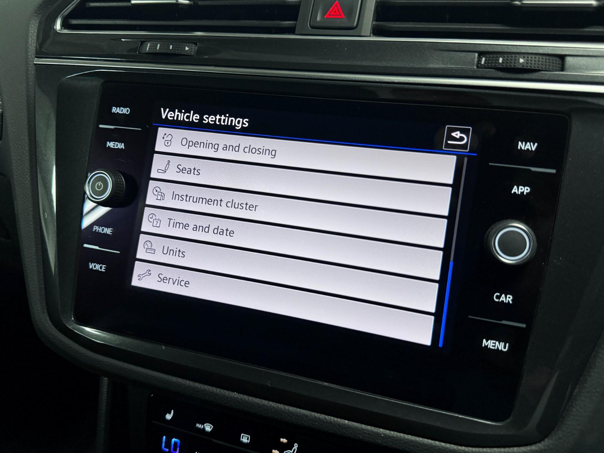 Volkswagen Tiguan view 59