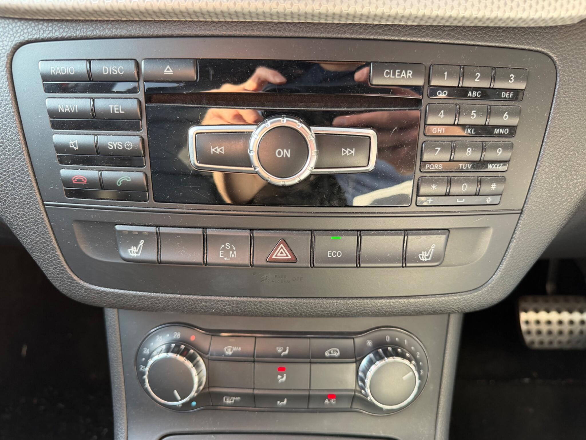 Mercedes-Benz B-Class view 28