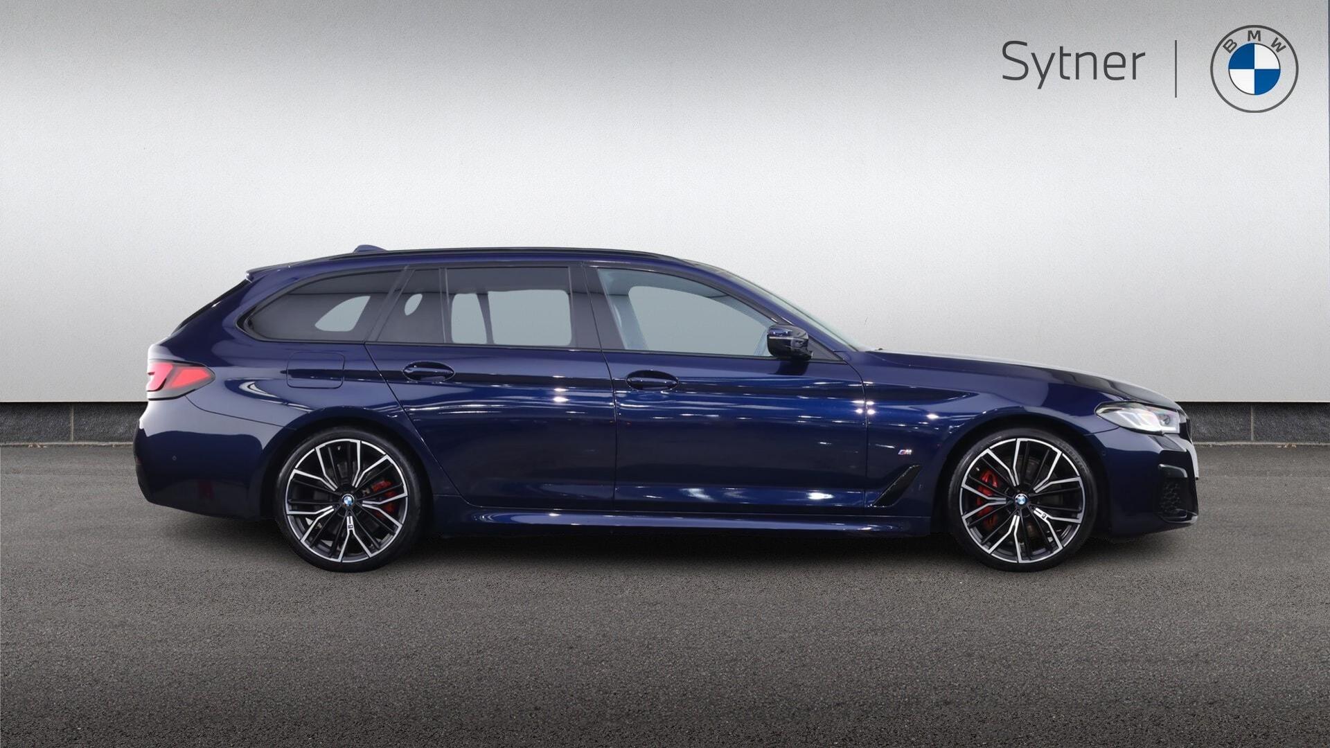 BMW 5 Series view 3