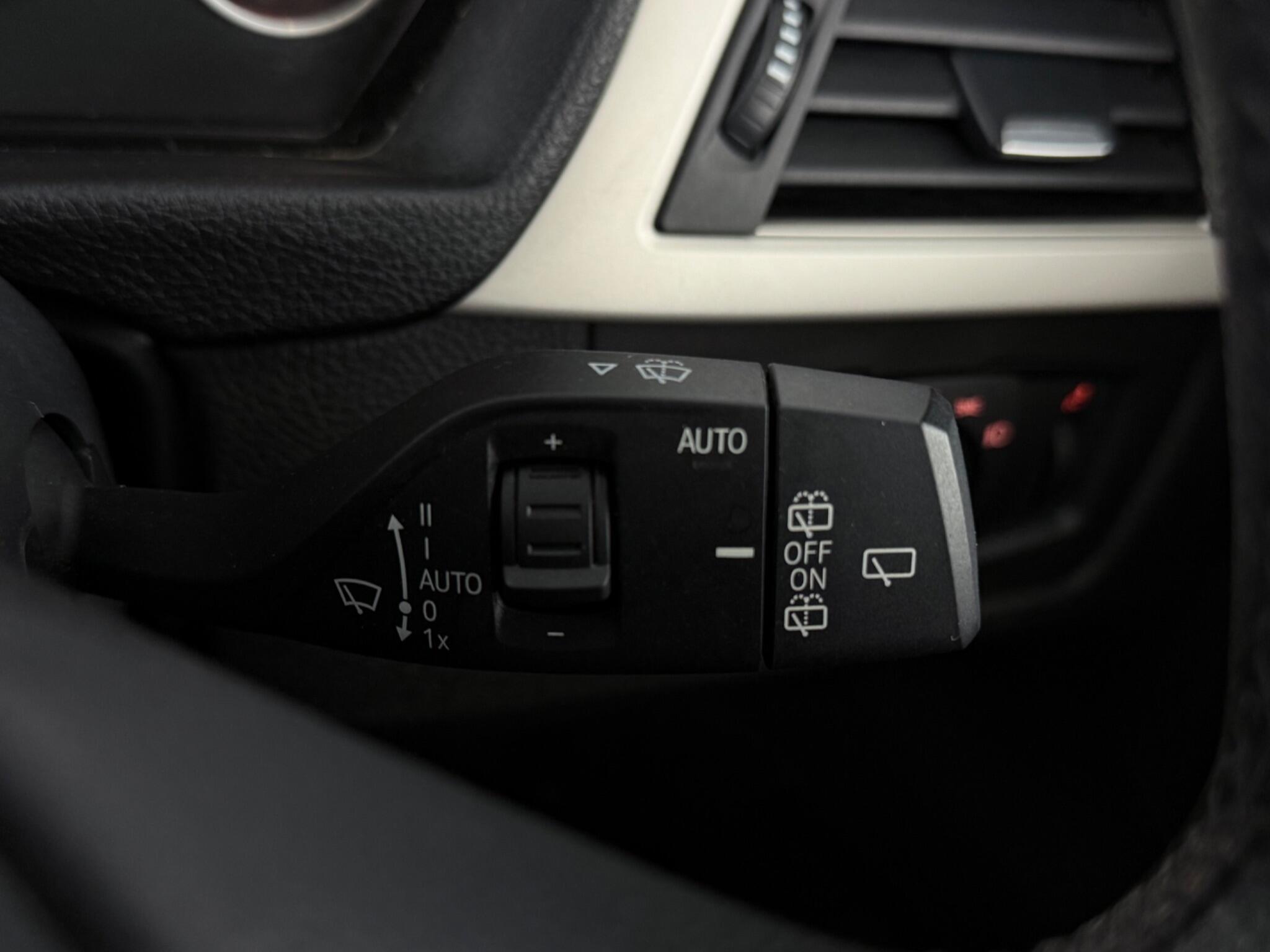 BMW 3 Series view 17