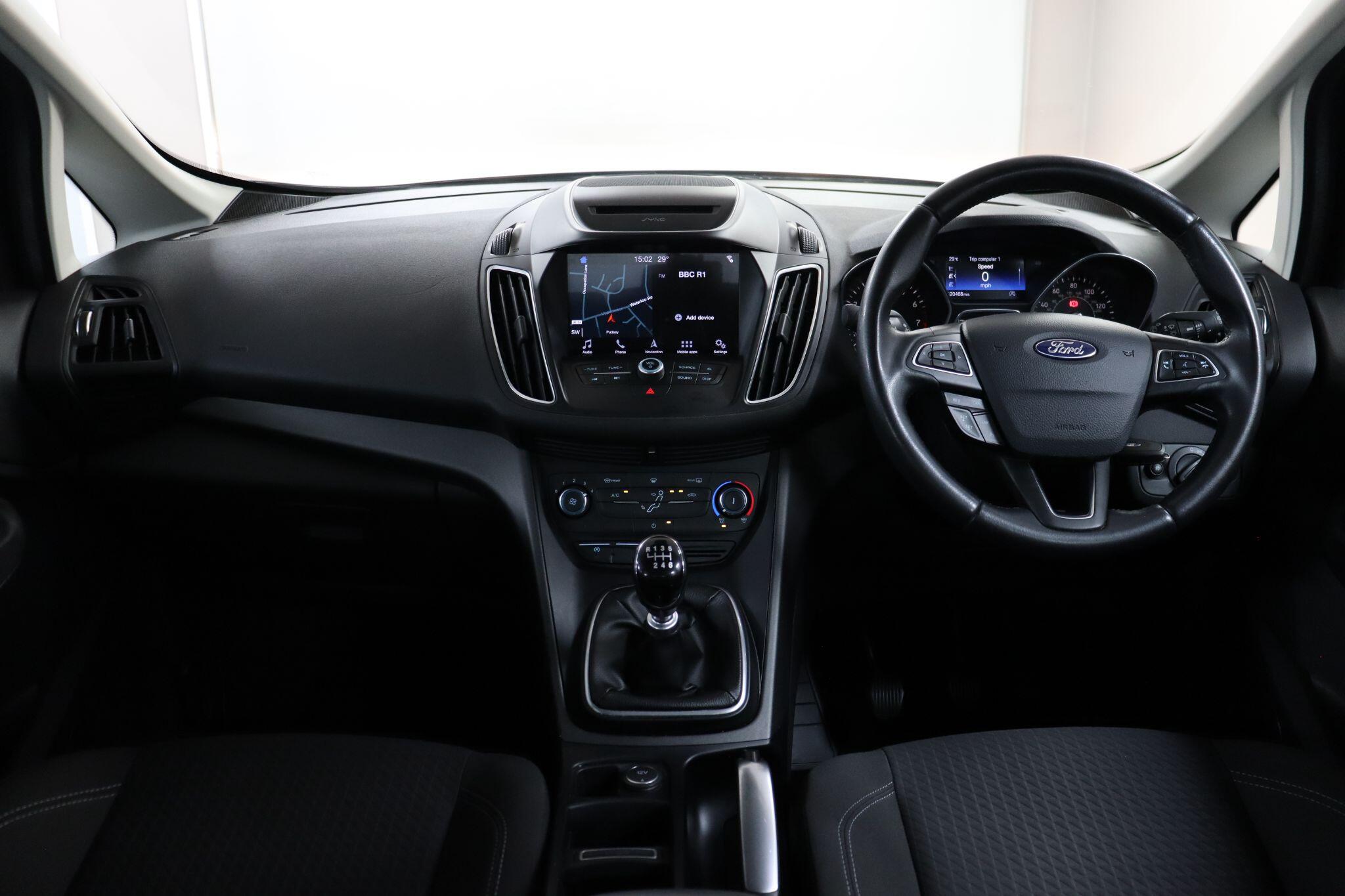 Ford C-Max view 39