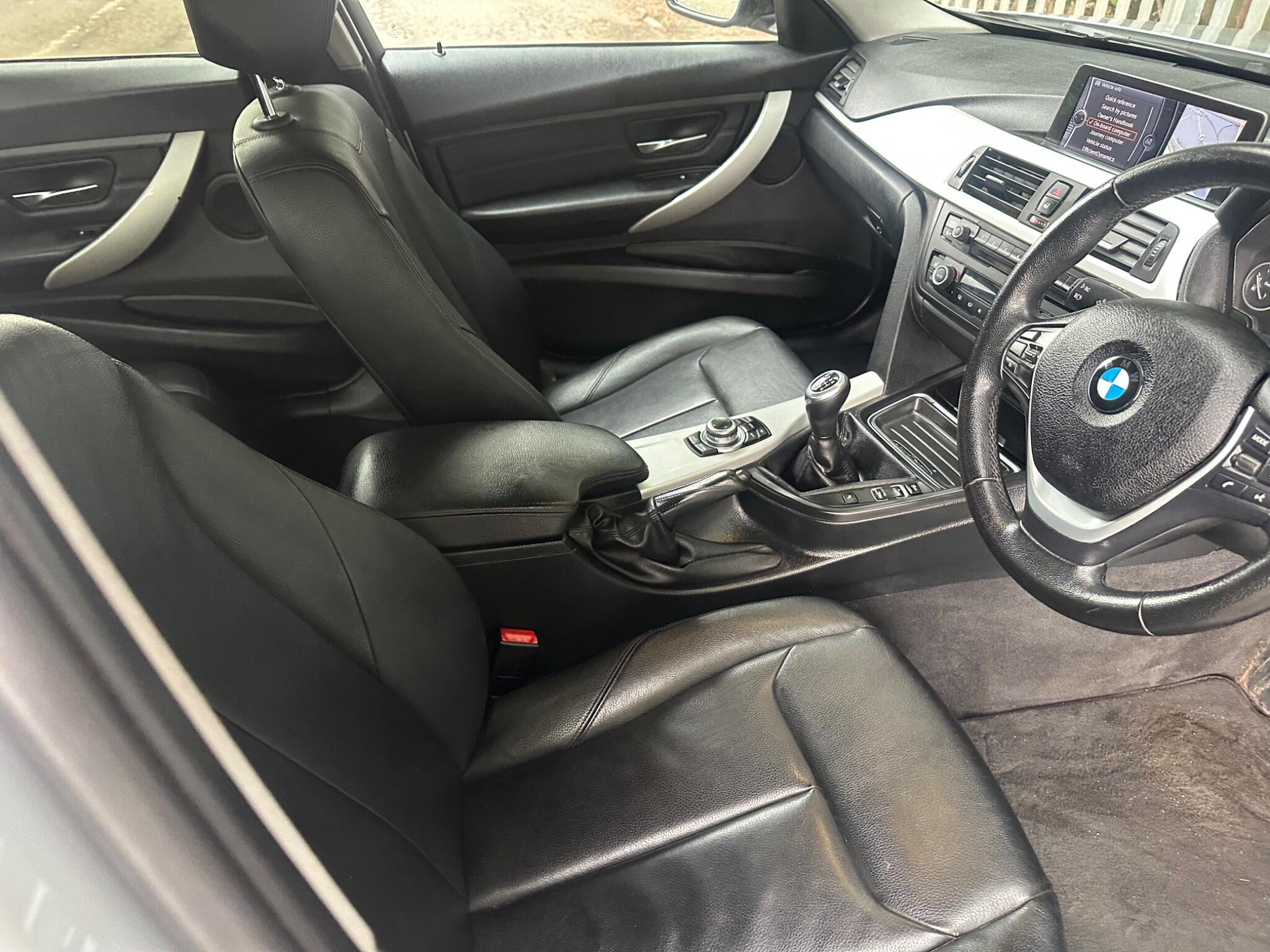 BMW 3 Series view 11