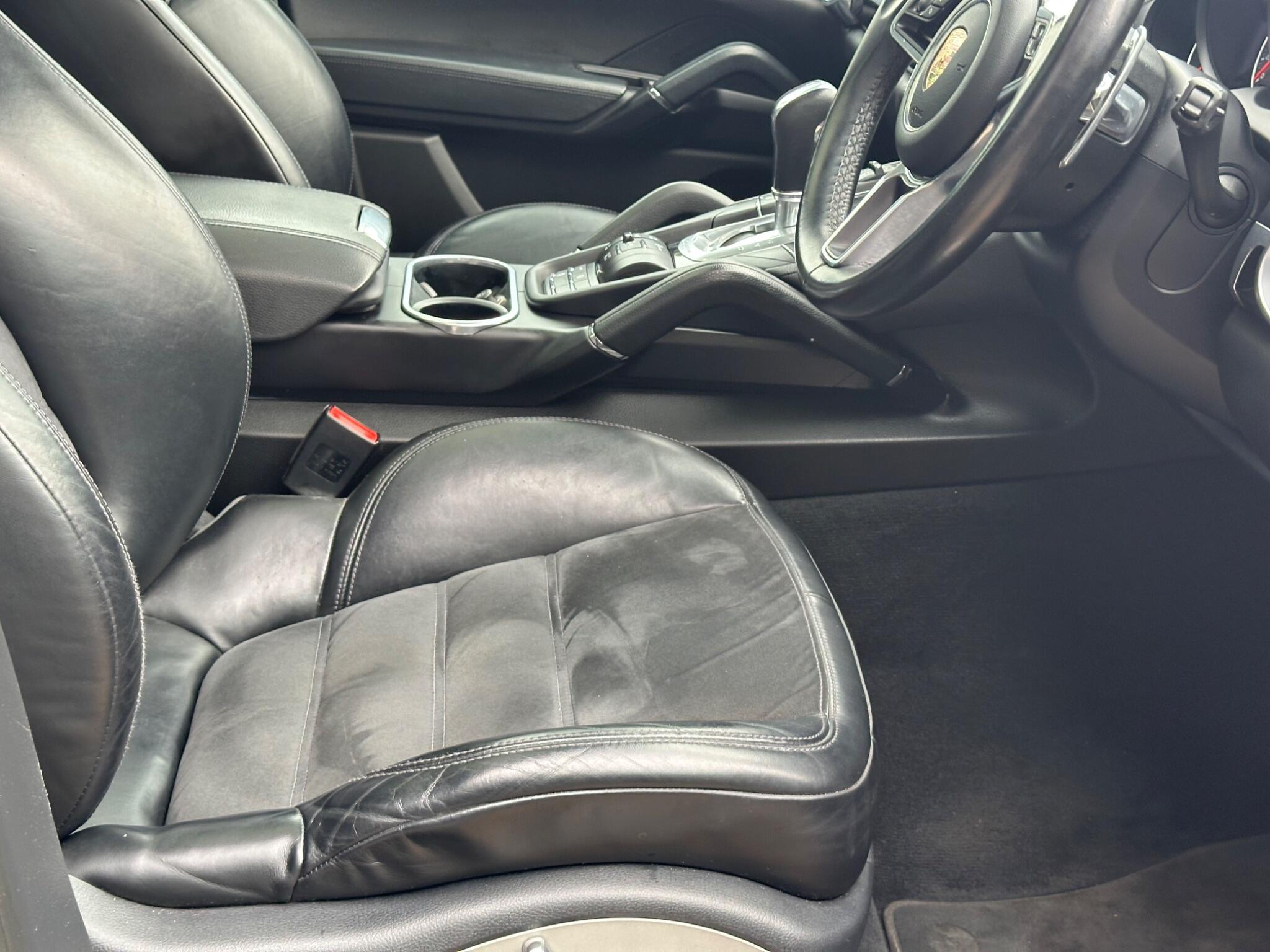 Porsche Cayenne view 24