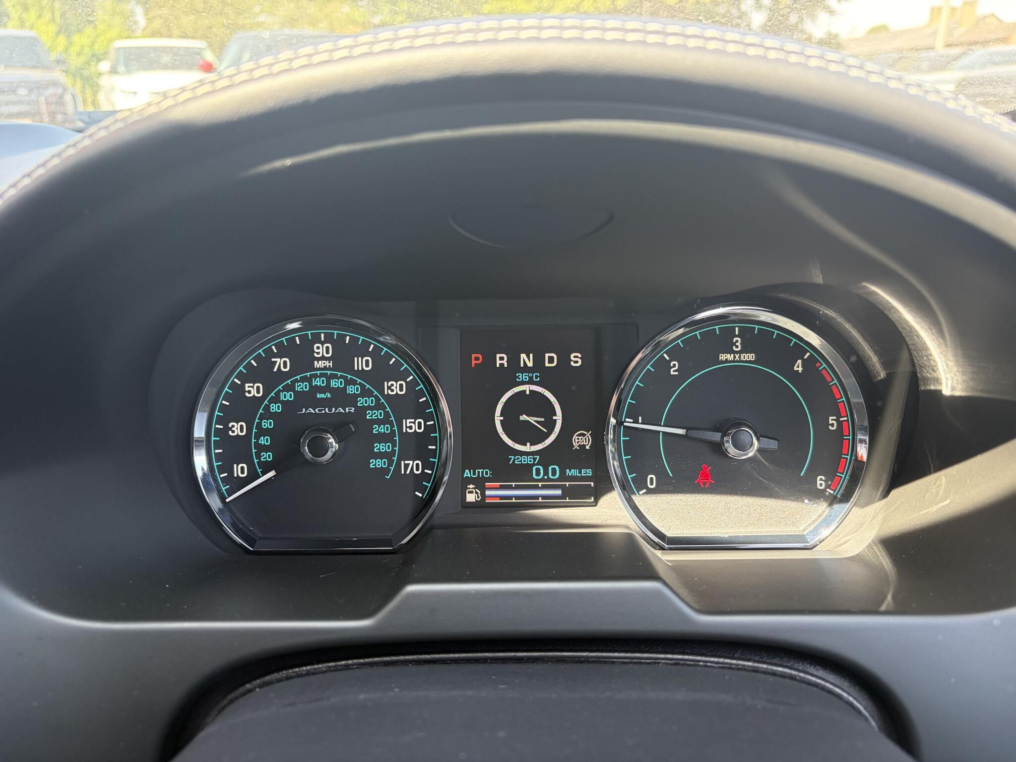 Jaguar XF view 13