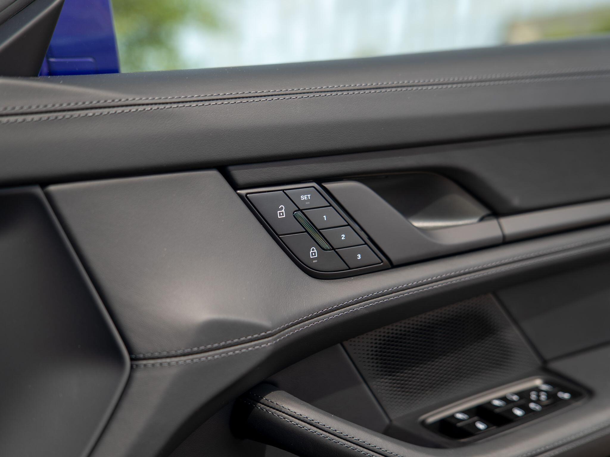 Porsche Taycan view 21
