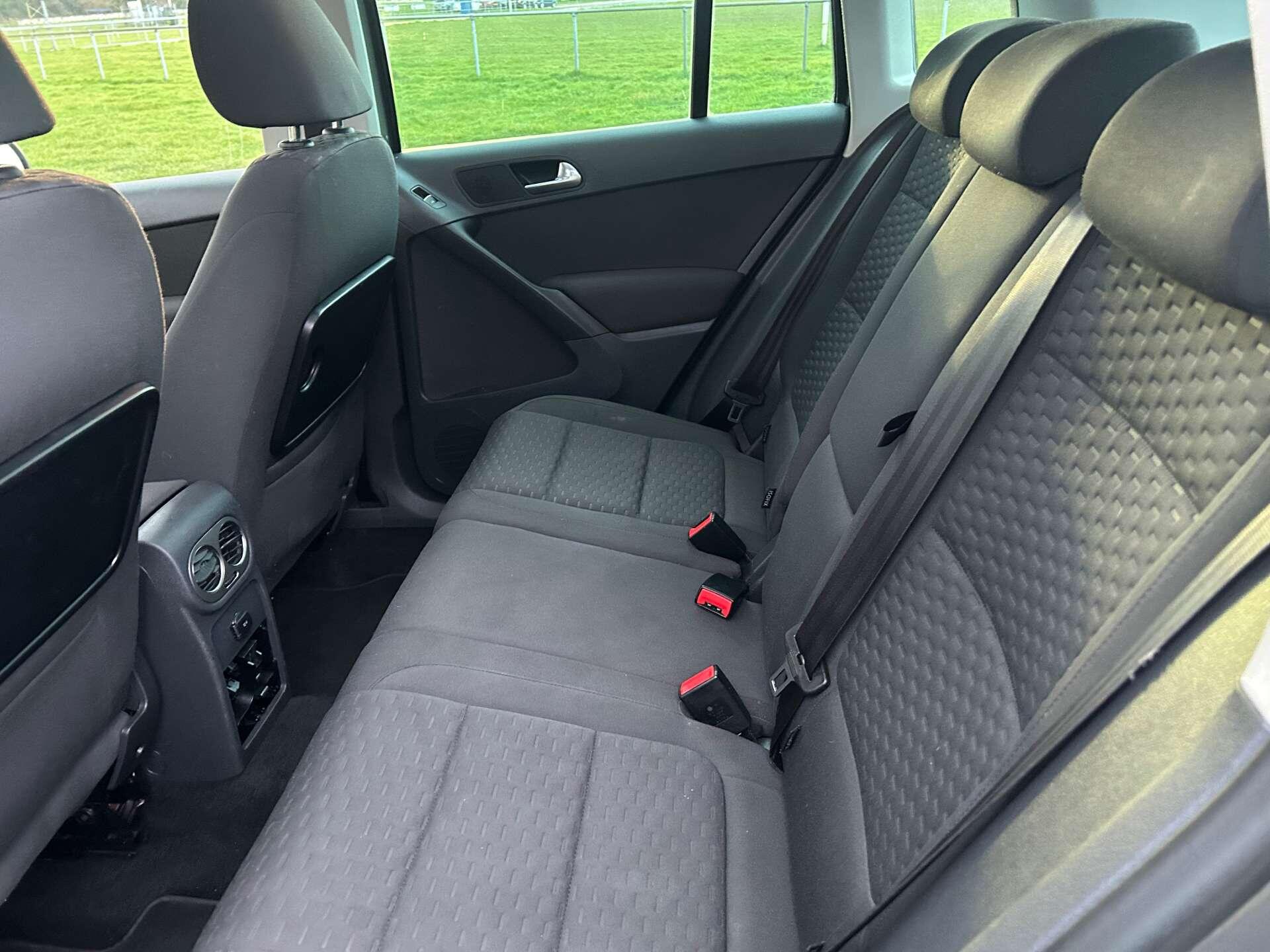 Volkswagen Tiguan view 29