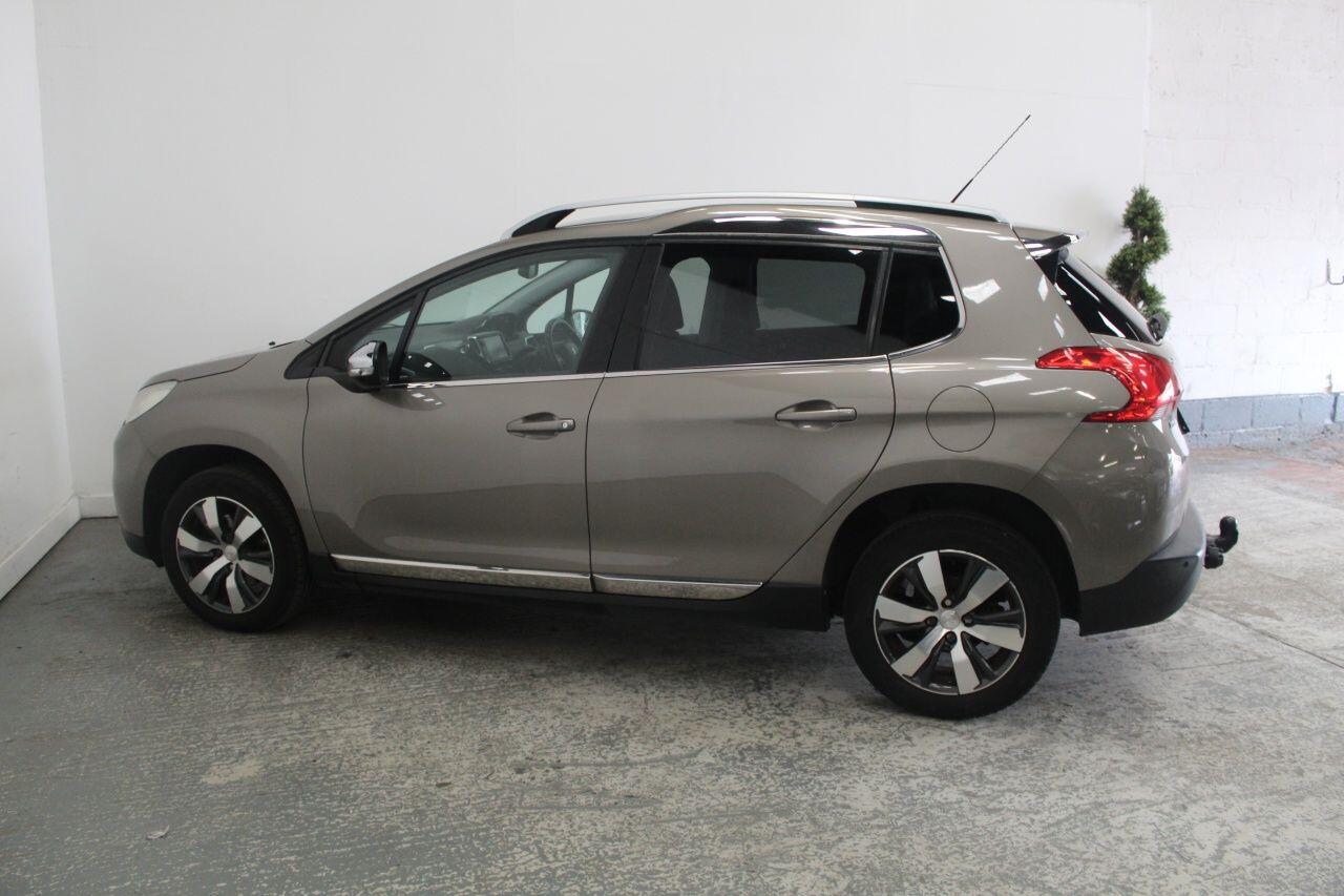 Peugeot 2008 view 10