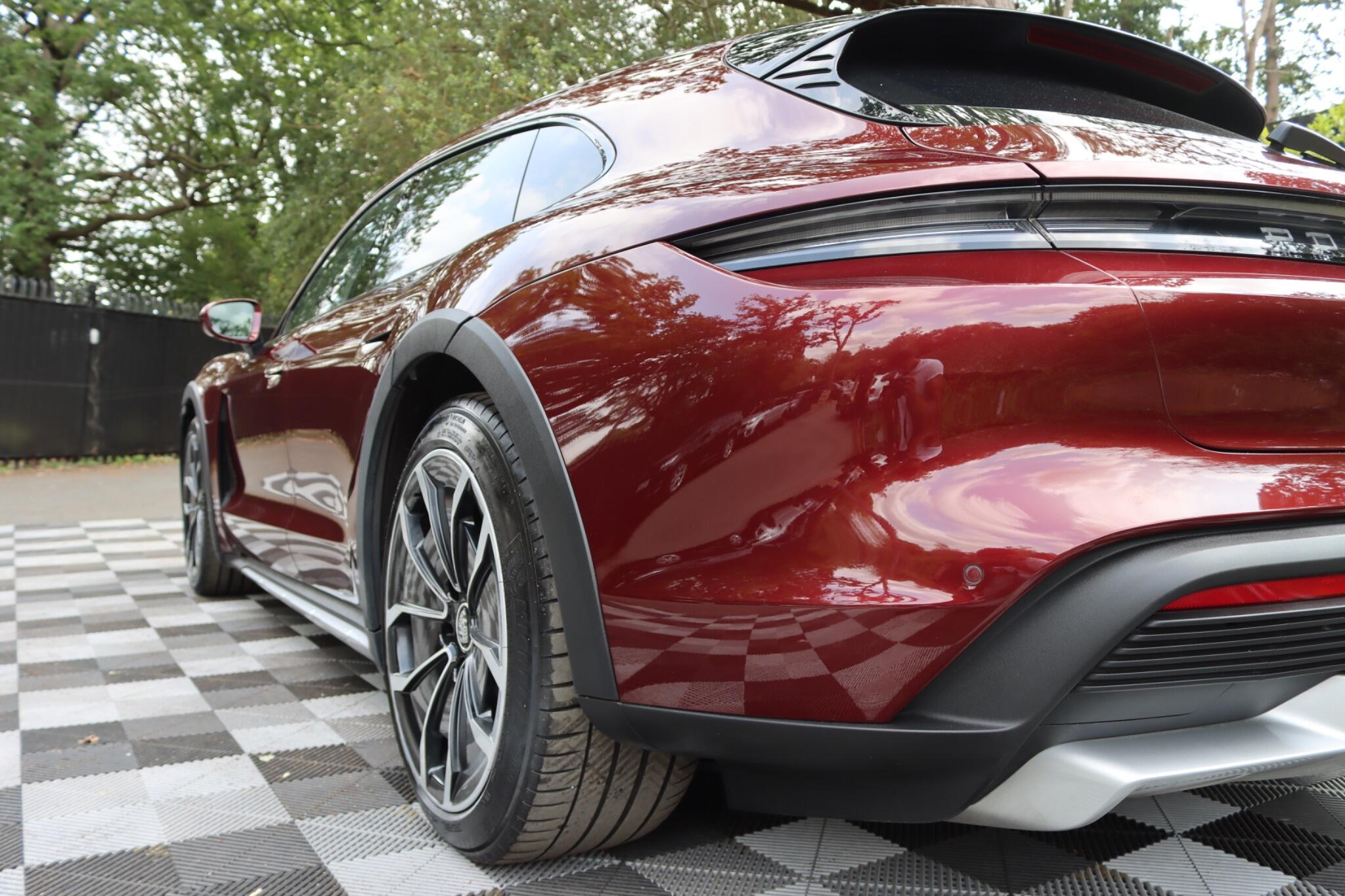 Porsche Taycan view 40