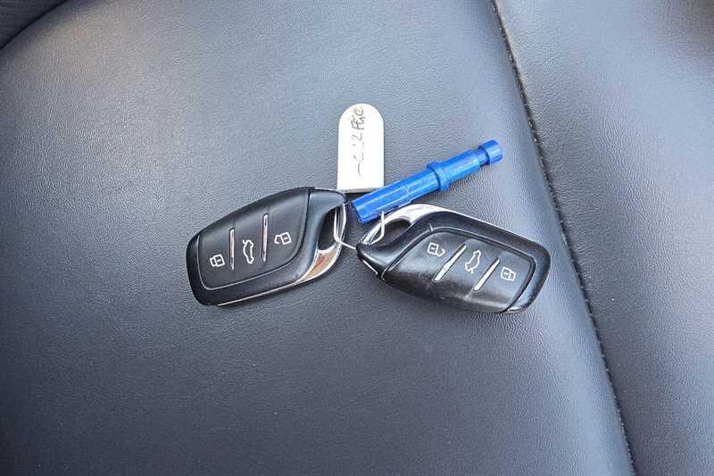 MG ZS view 38