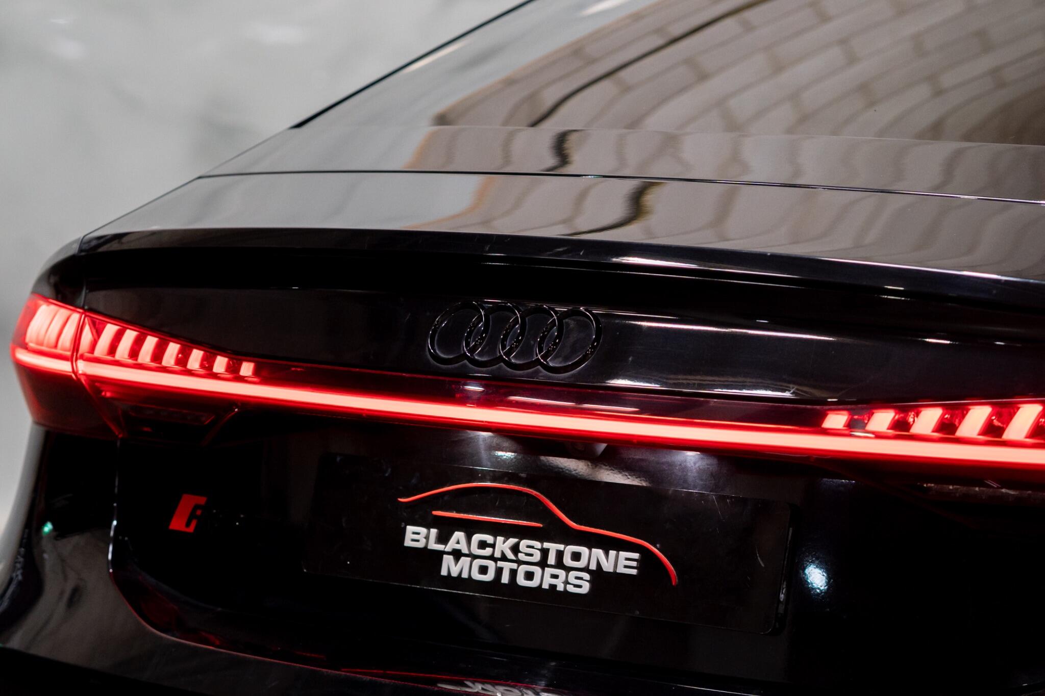 Audi RS7 view 38