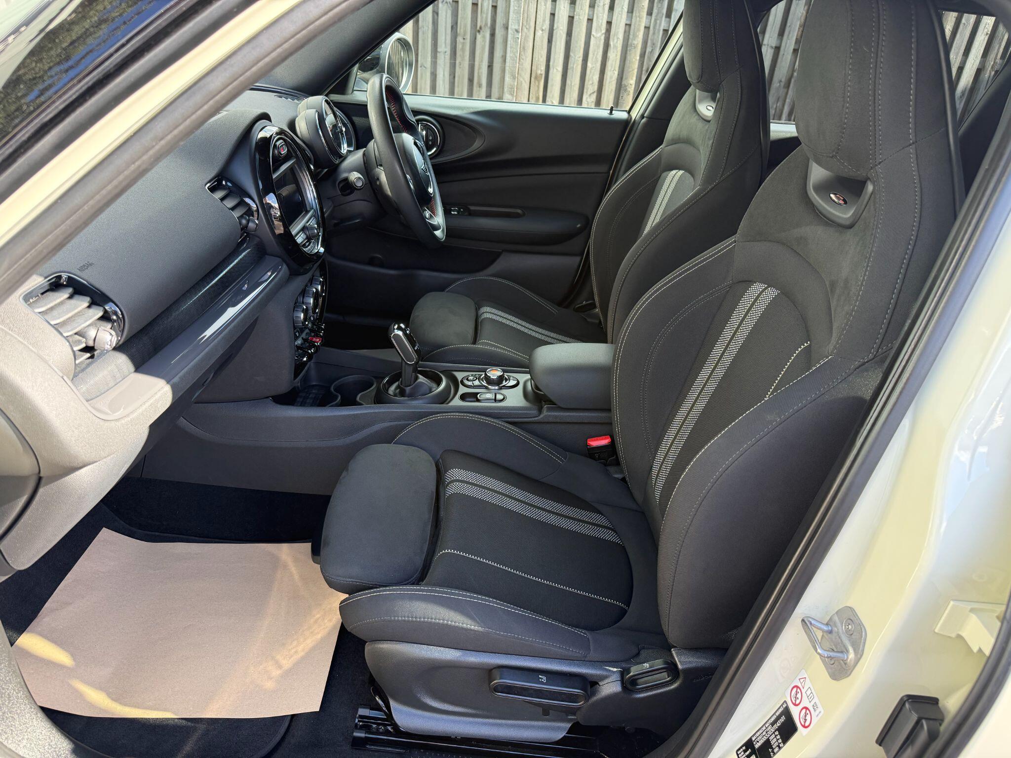 Mini Clubman view 19