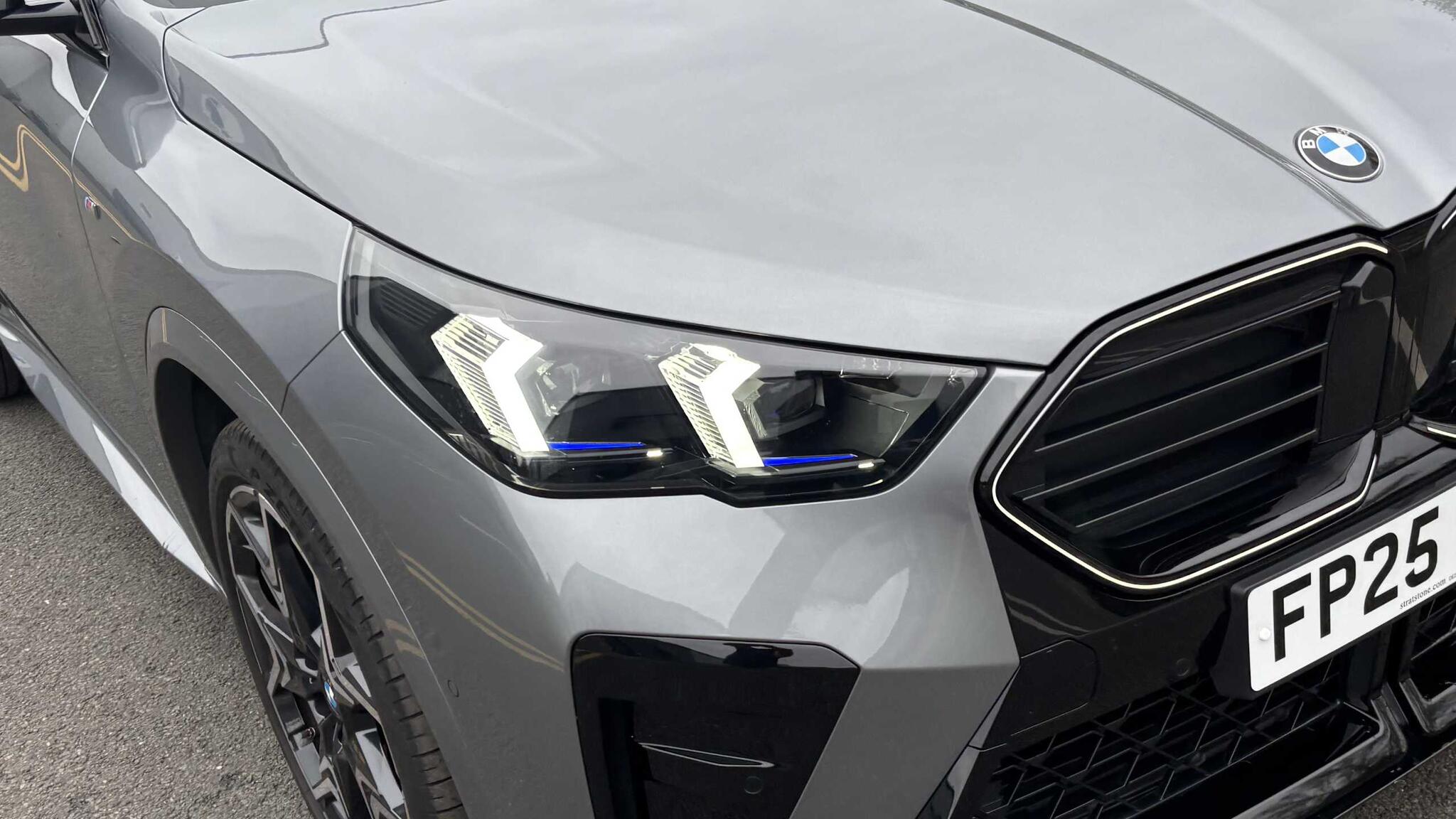 BMW X2 view 41