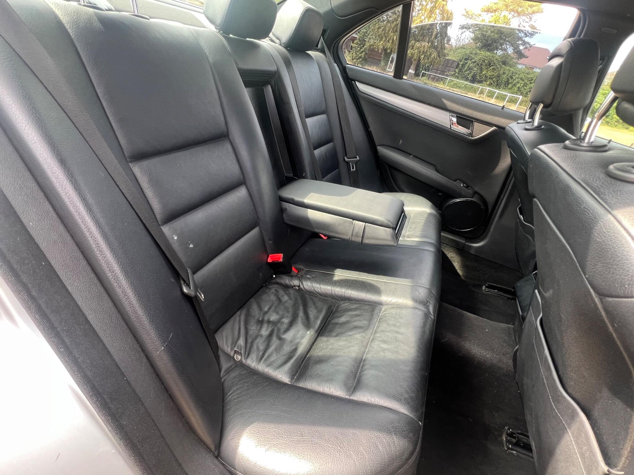Mercedes-Benz C-Class view 21