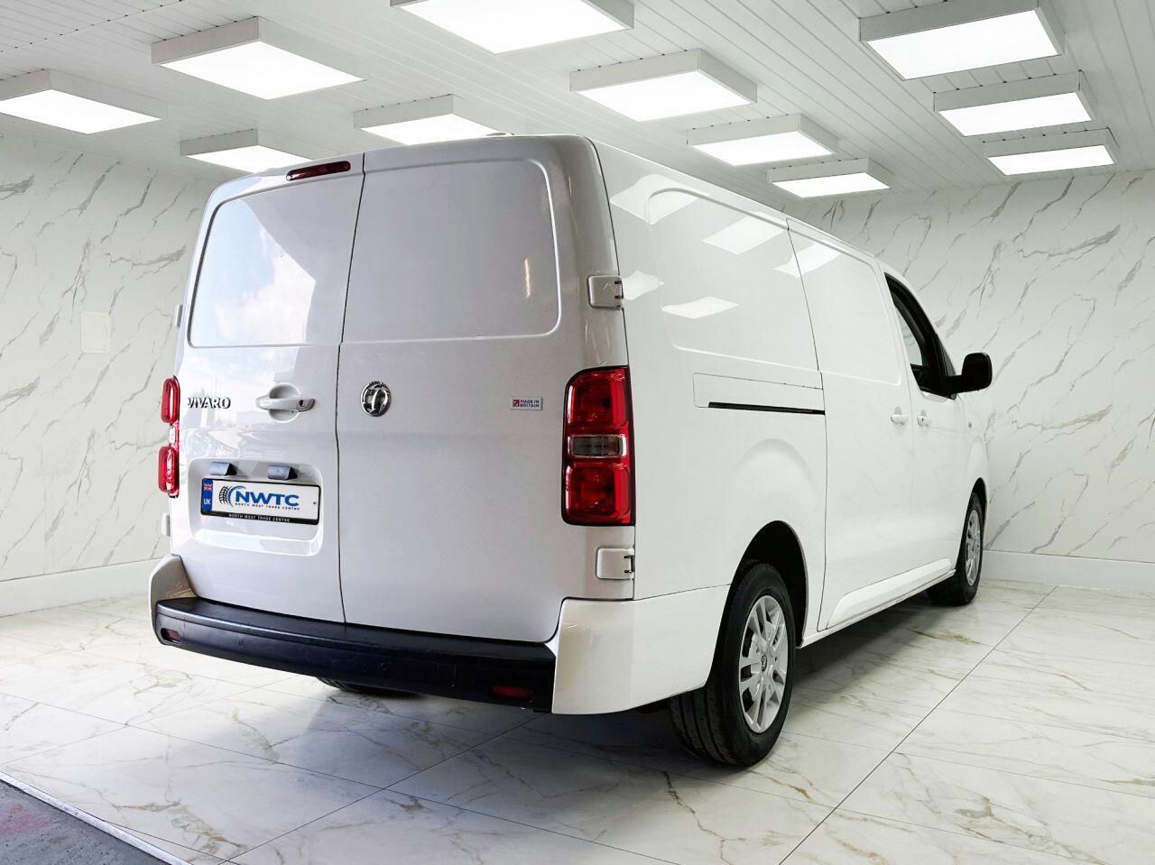 Vauxhall Vivaro view 11