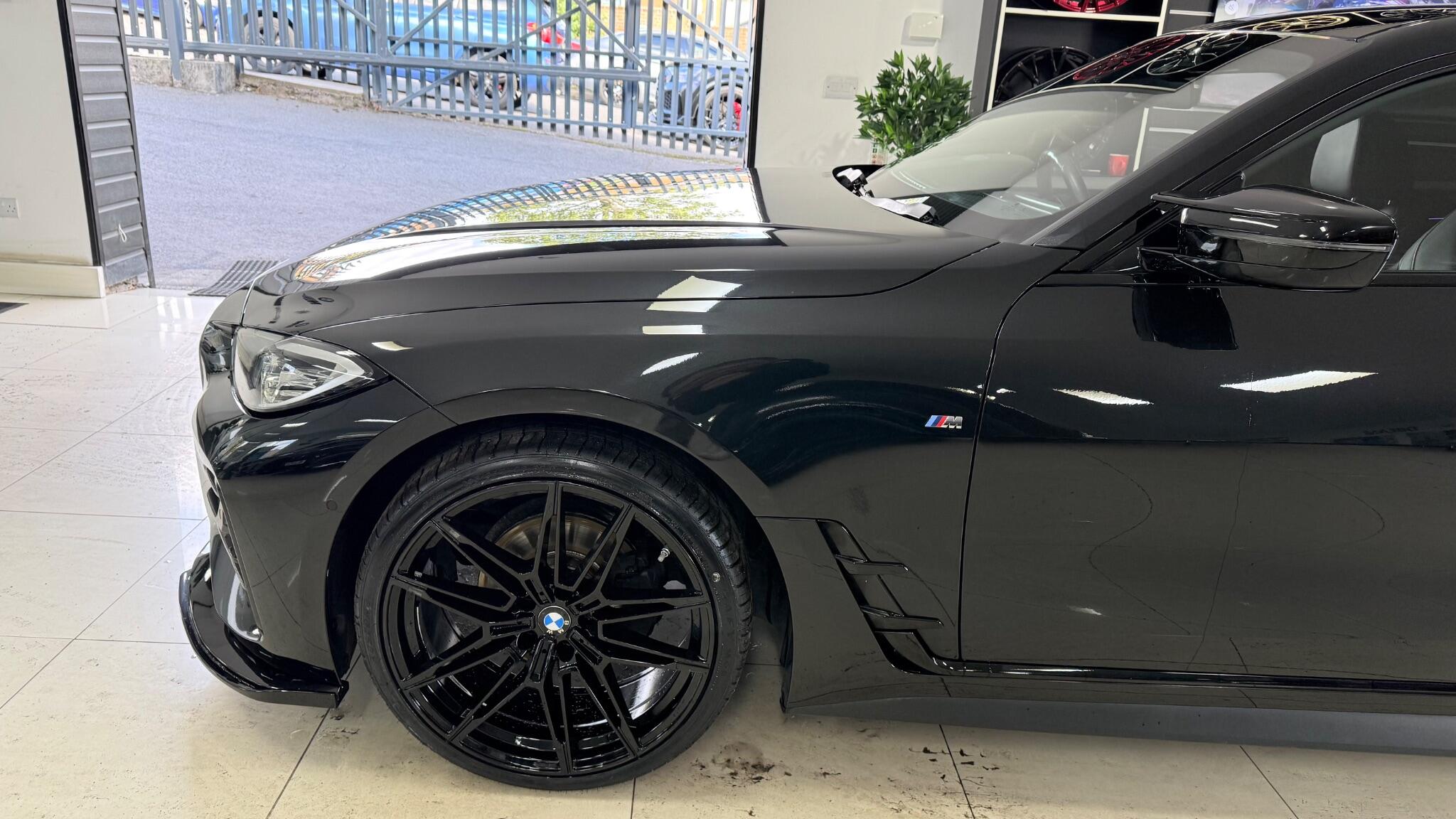BMW 4 Series view 14