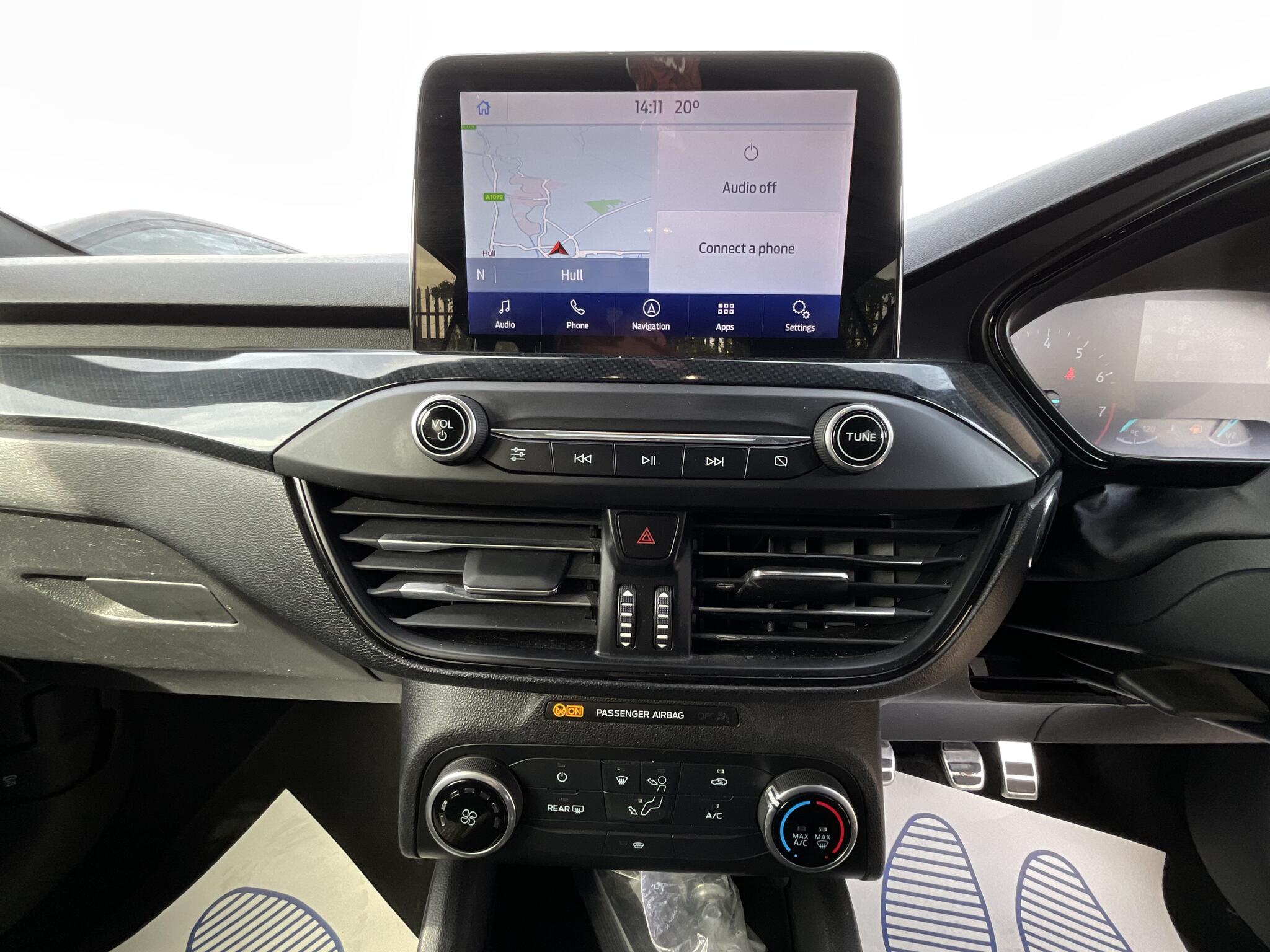 Ford Focus view 22