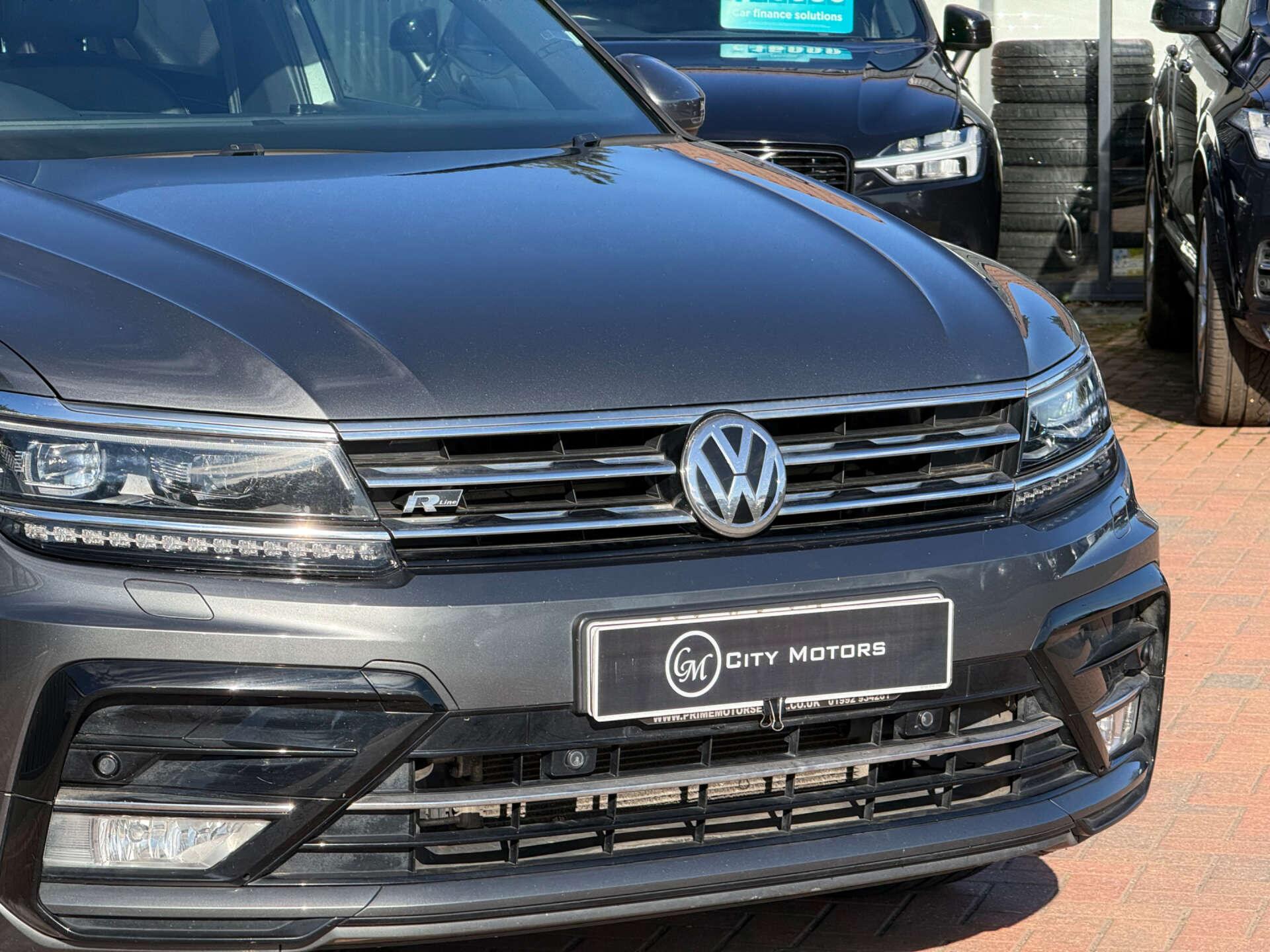 Volkswagen Tiguan view 15