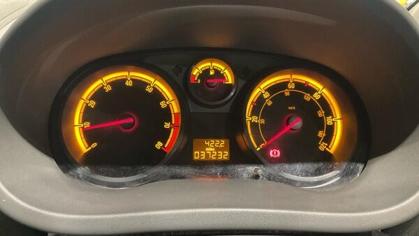 Vauxhall Corsa view 12