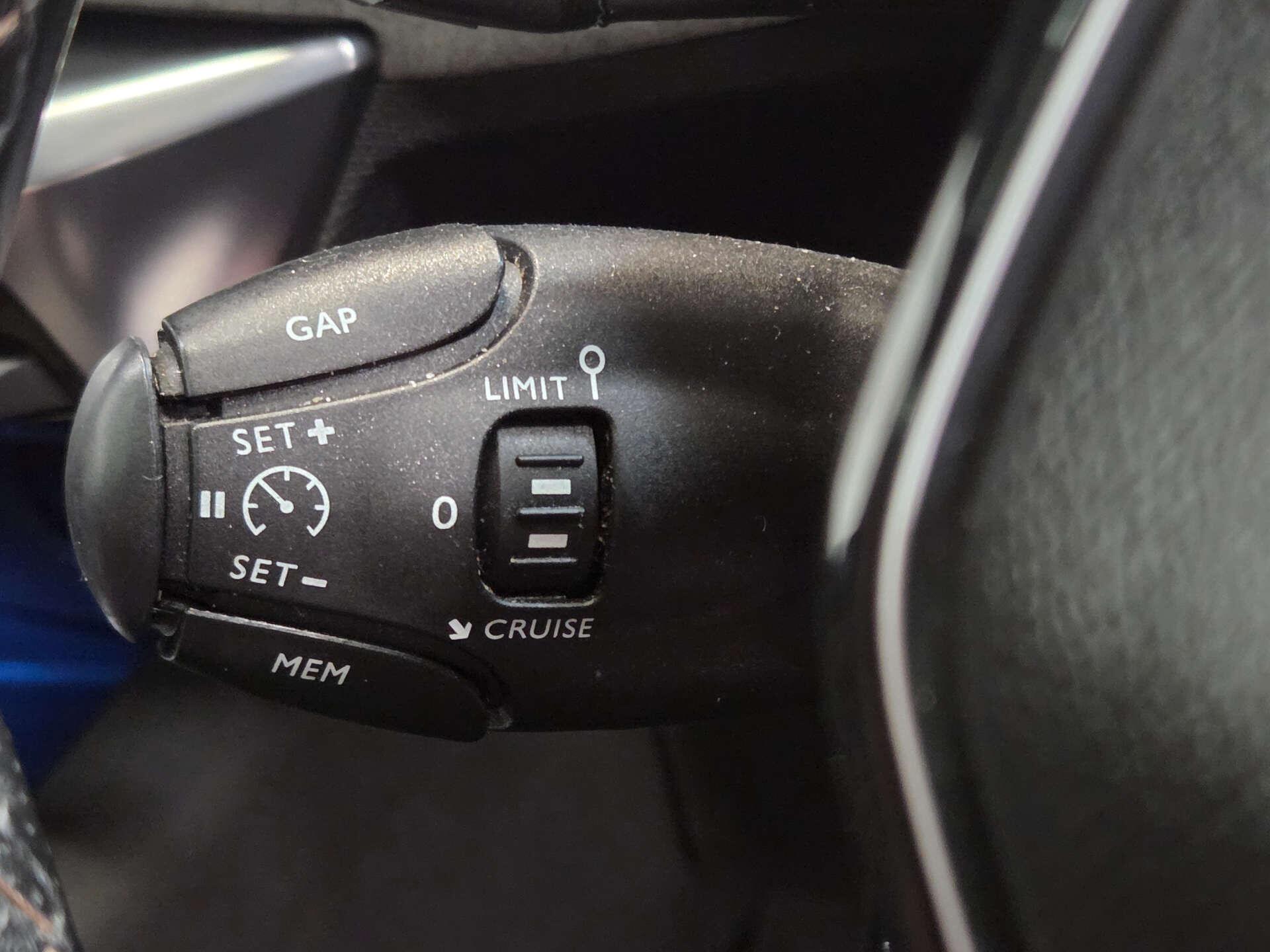 Peugeot 3008 view 19