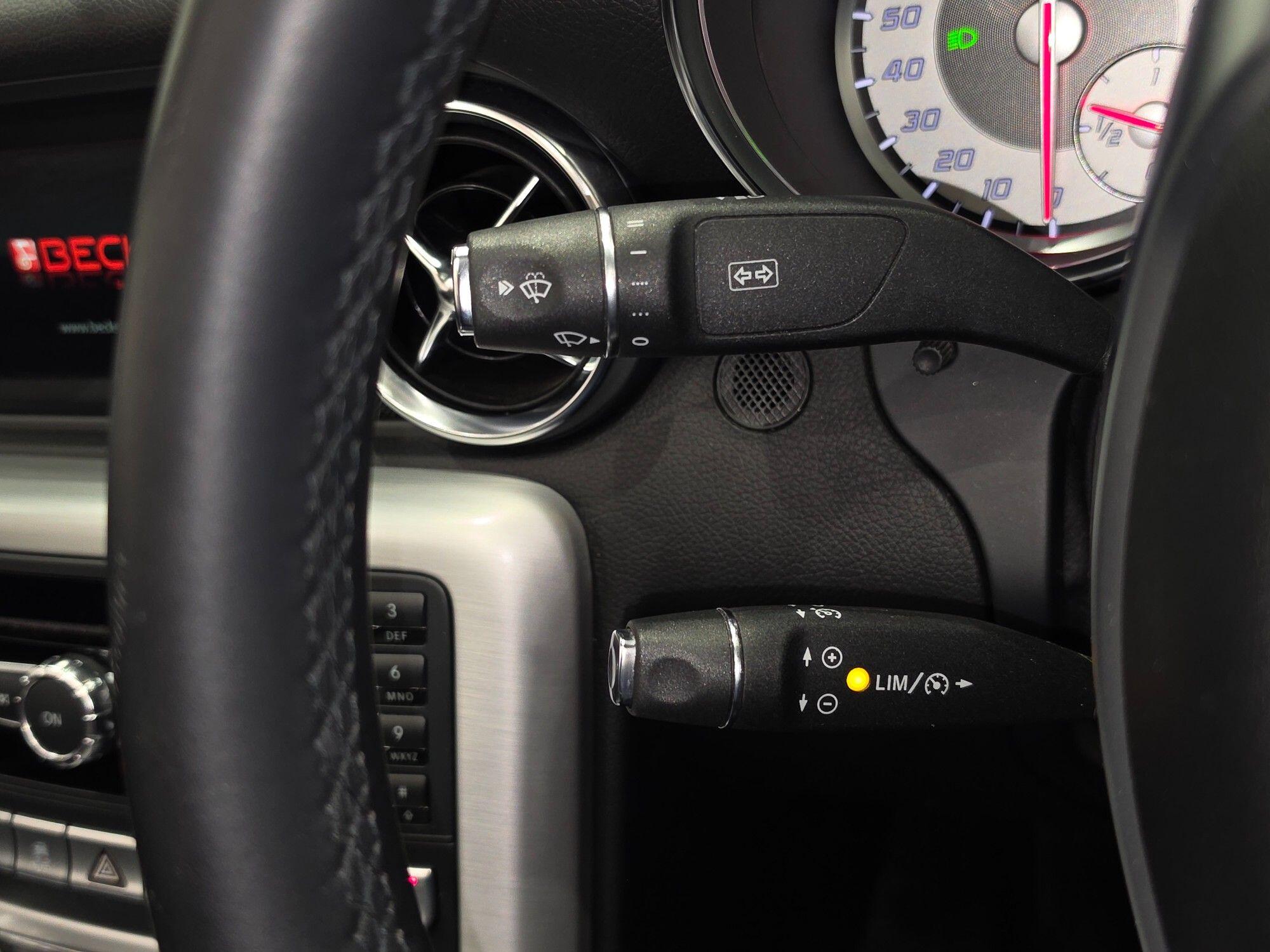 Mercedes-Benz SLK view 27