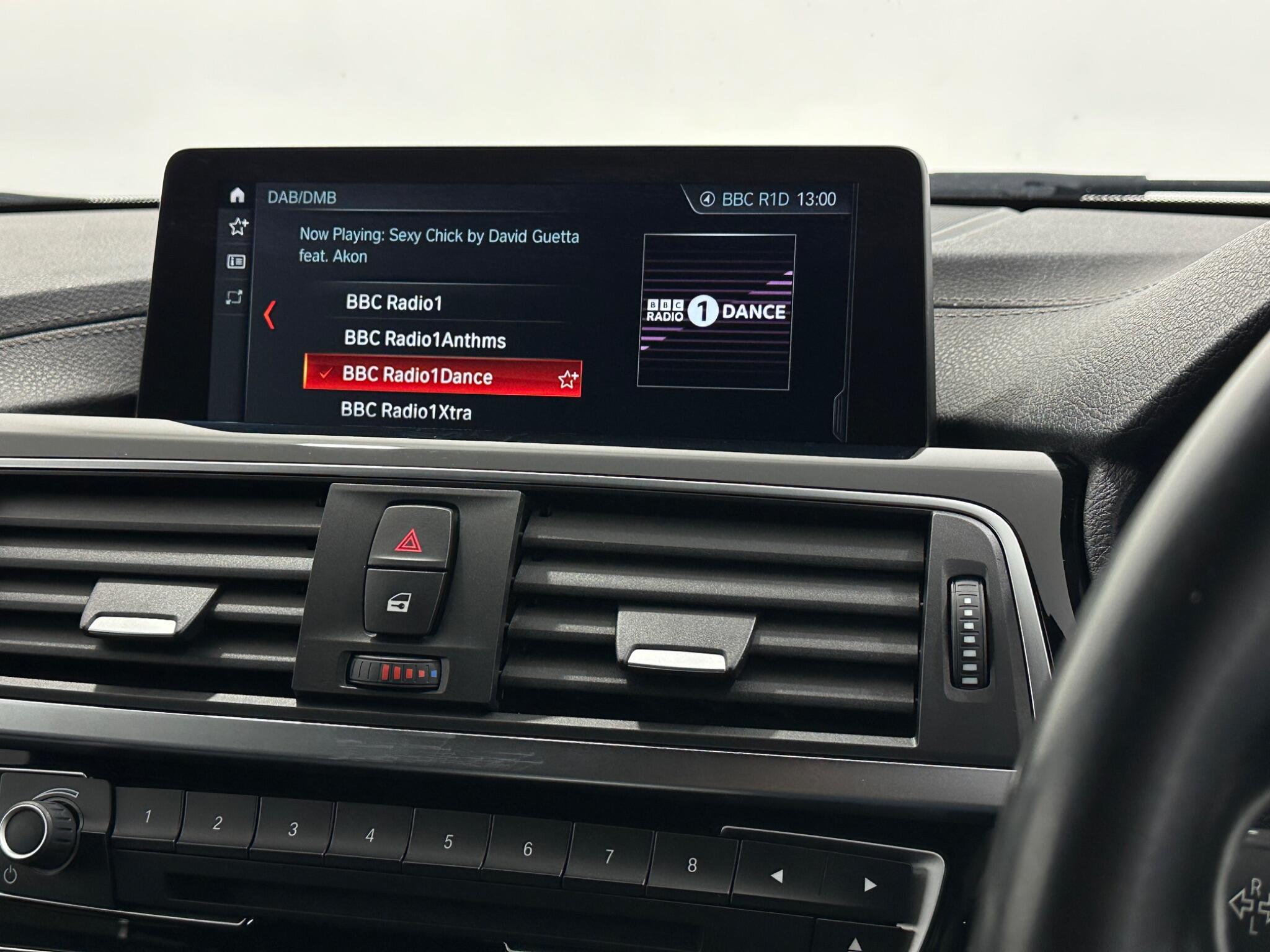 BMW 3 Series view 27
