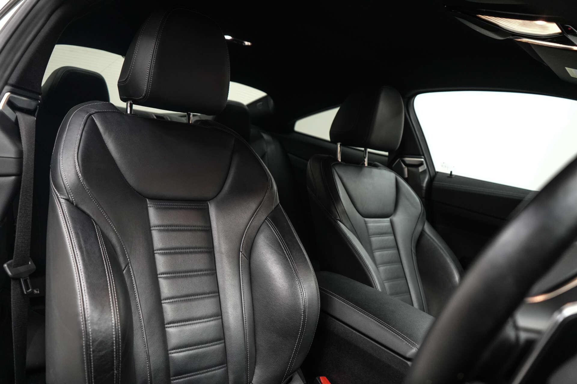 BMW 4 Series view 13