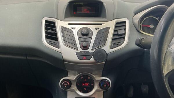Ford Fiesta view 17