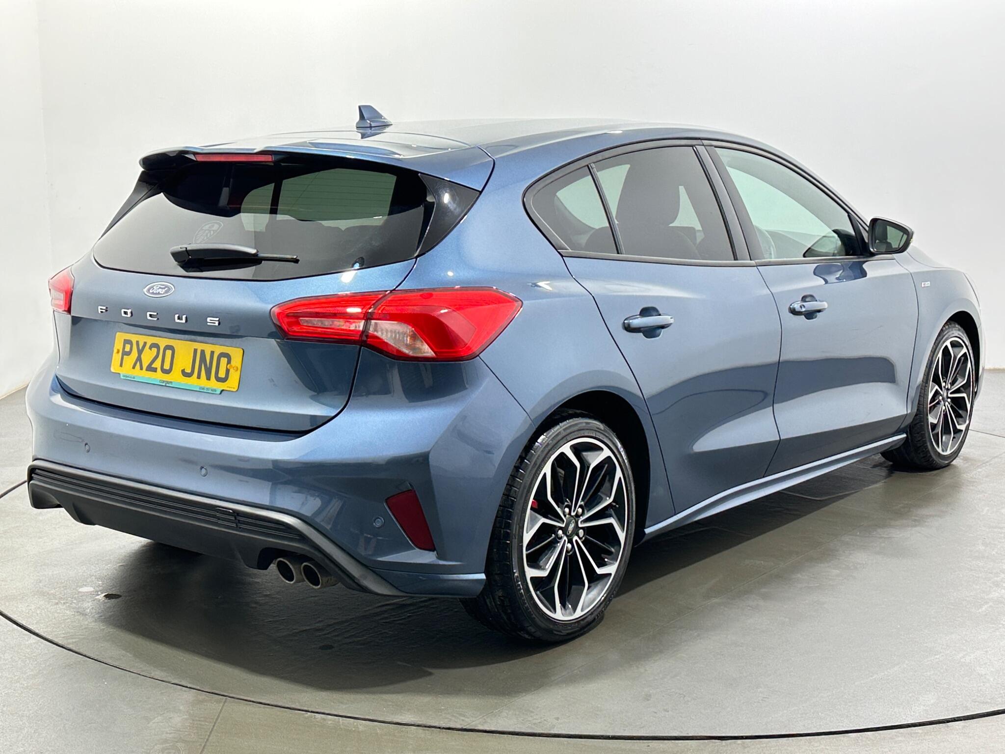 Ford Focus view 8