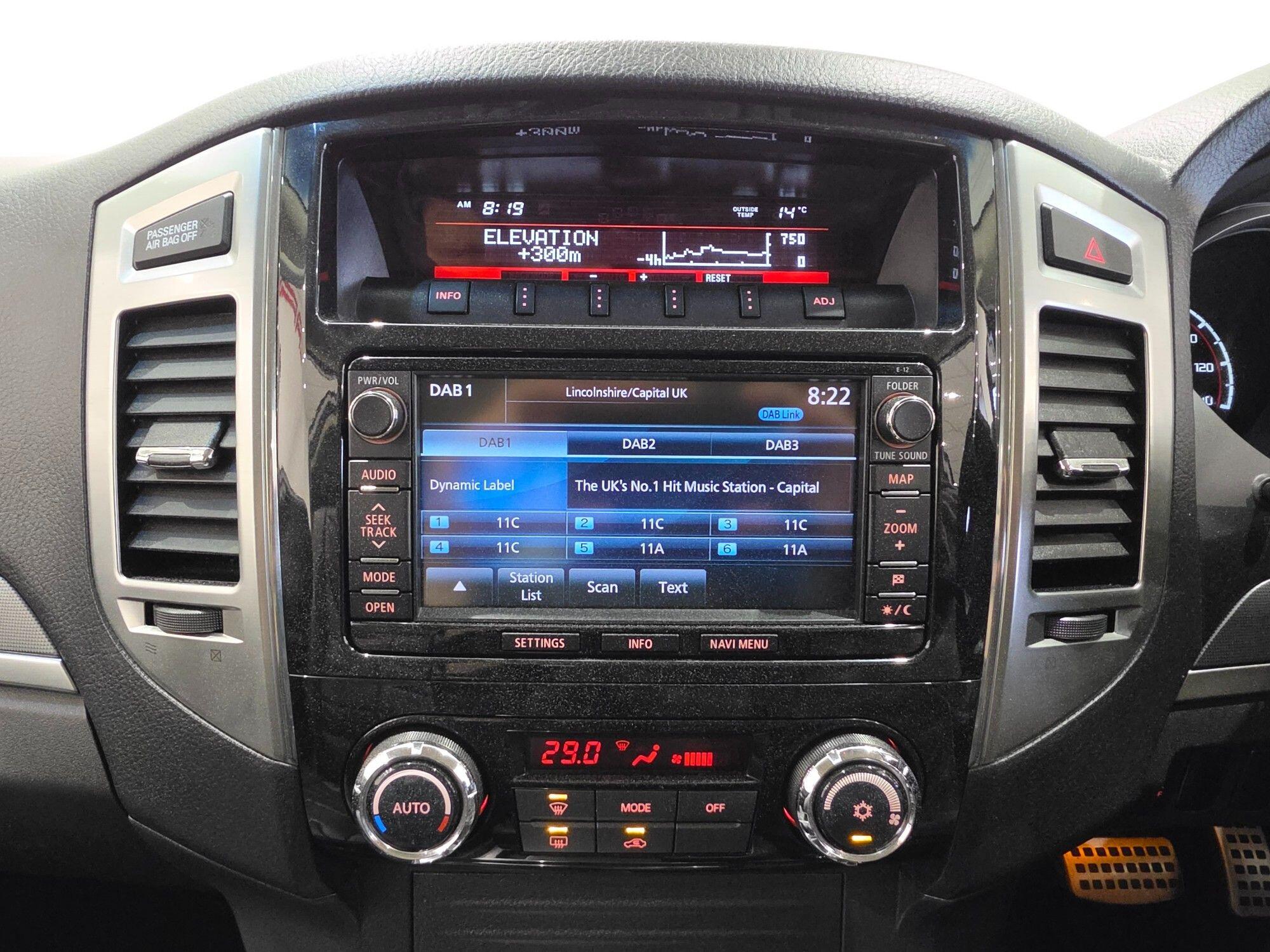 Mitsubishi Shogun view 74