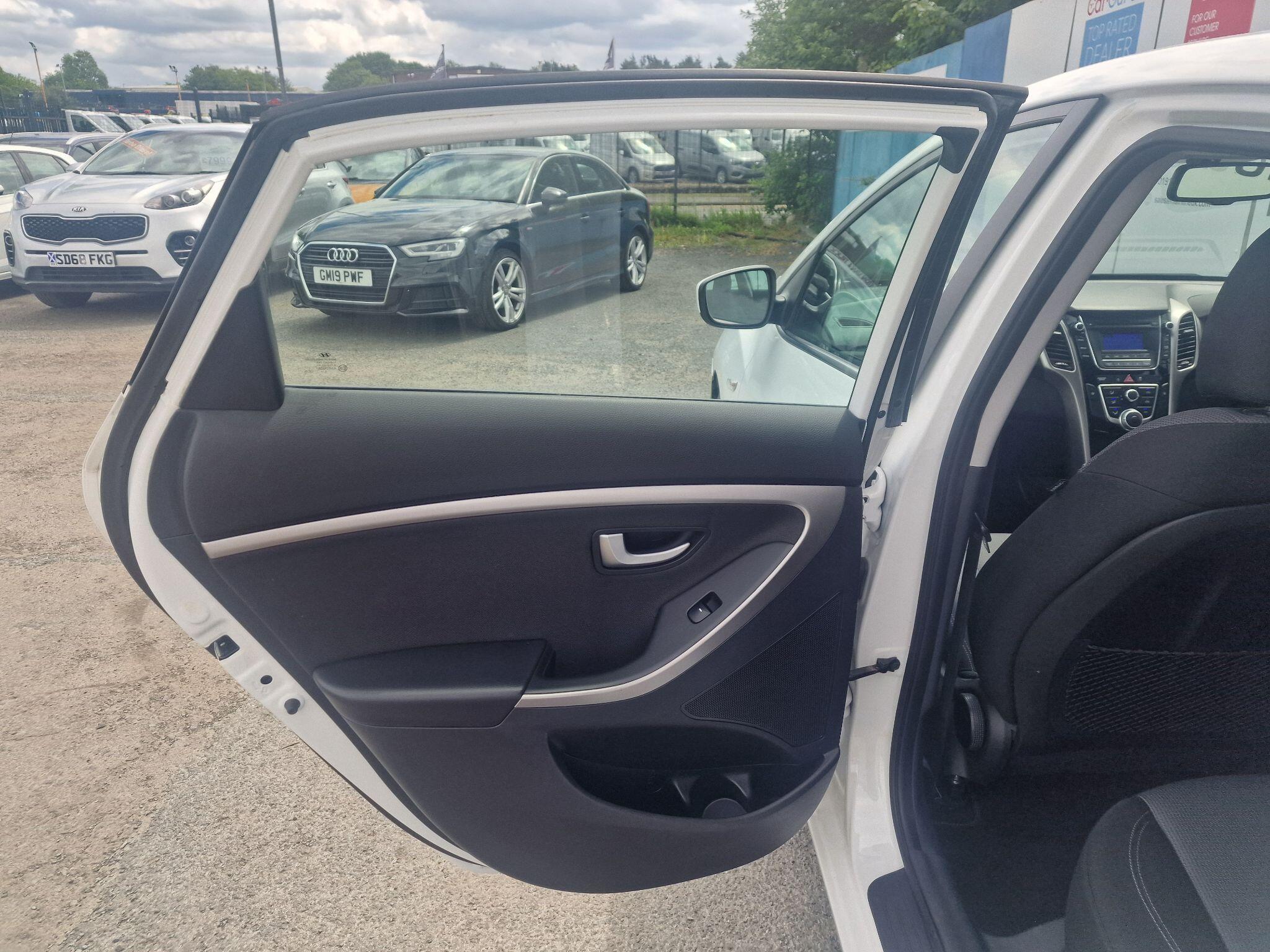 Hyundai I30 view 41