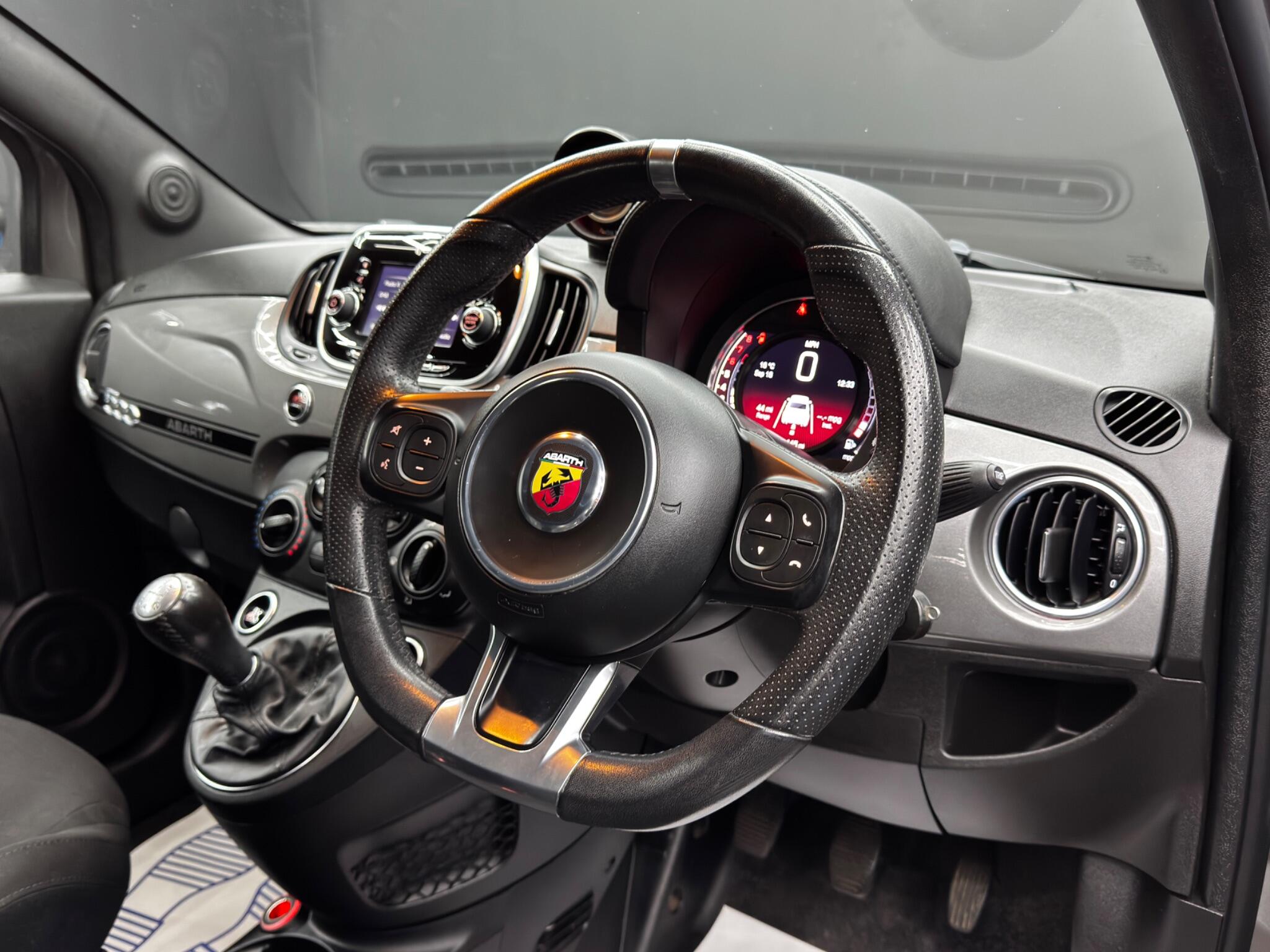 Abarth 595 view 9