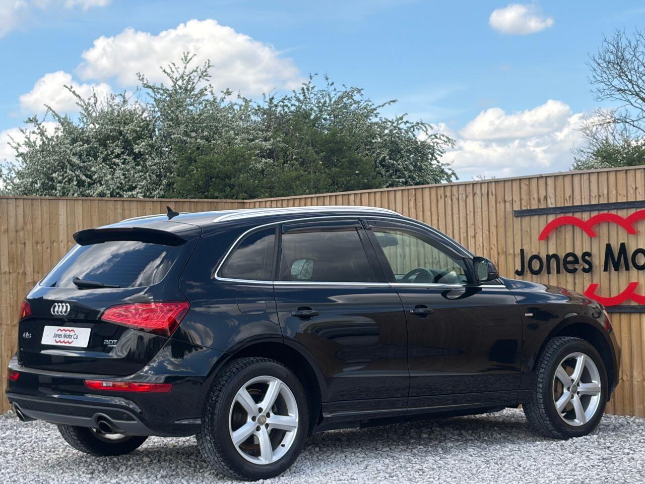 Audi Q5 view 6