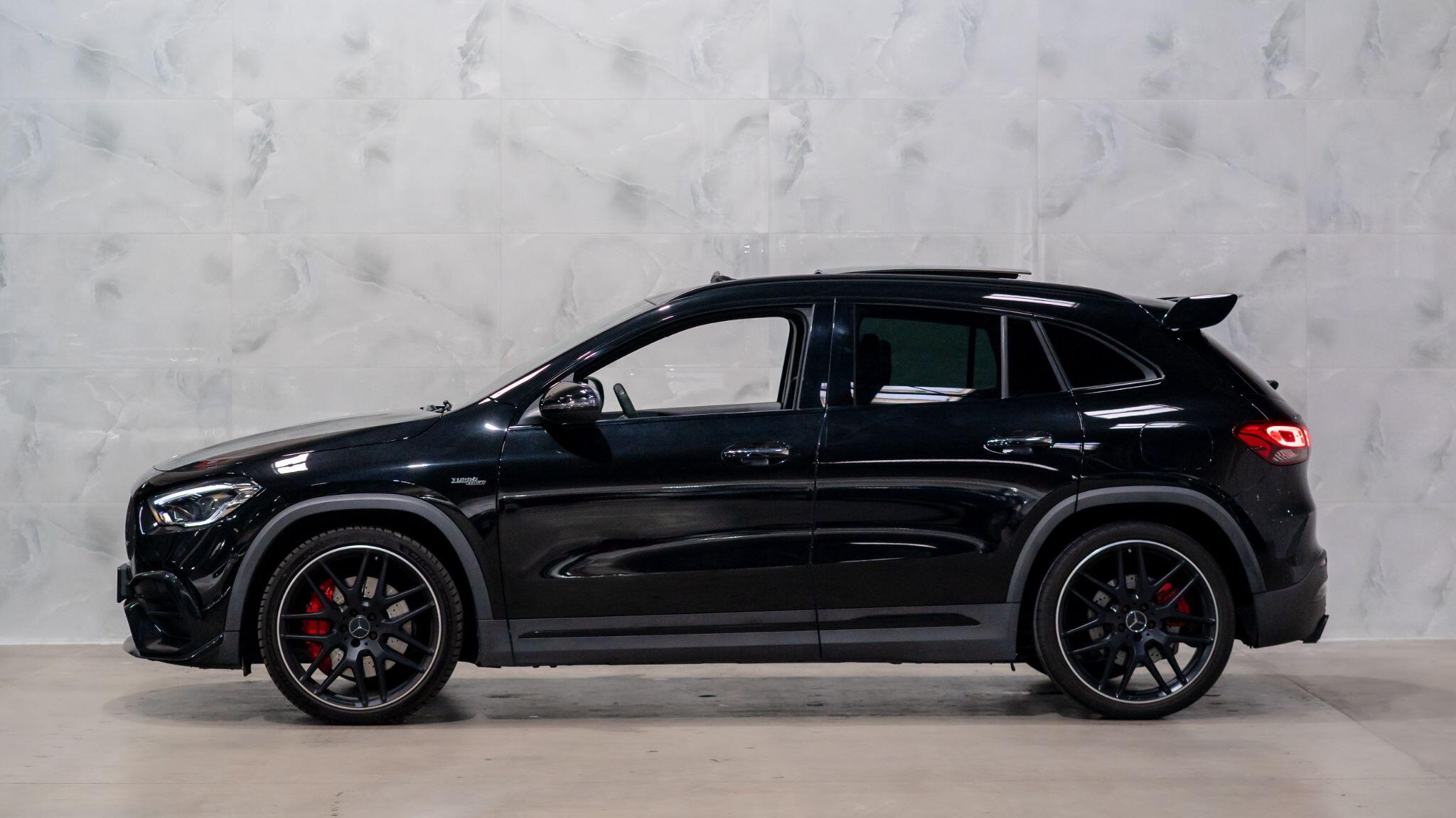 Mercedes-Benz Gla view 10