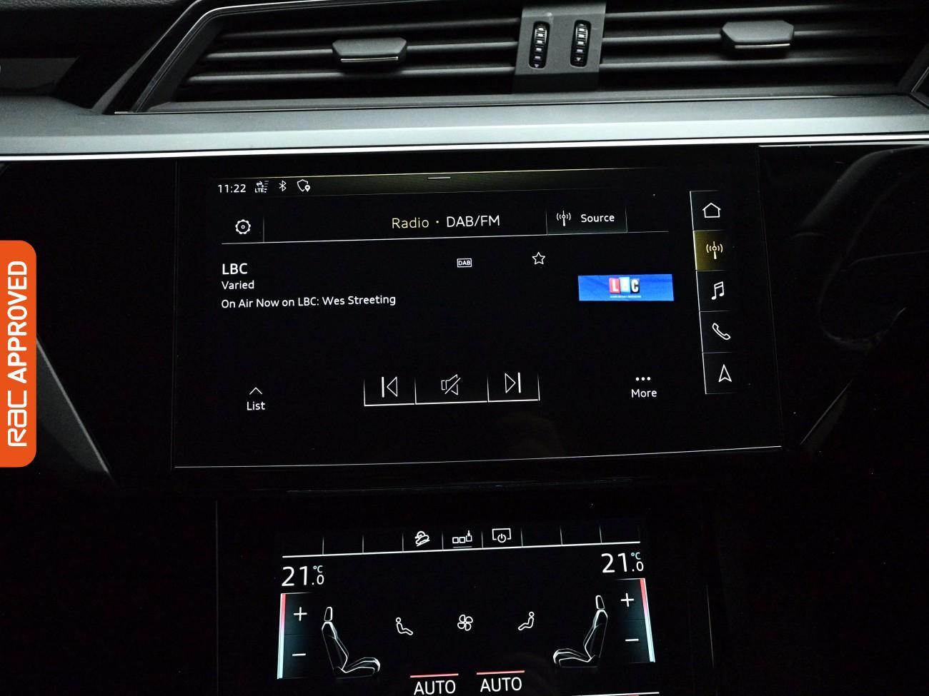 Audi E-Tron view 18