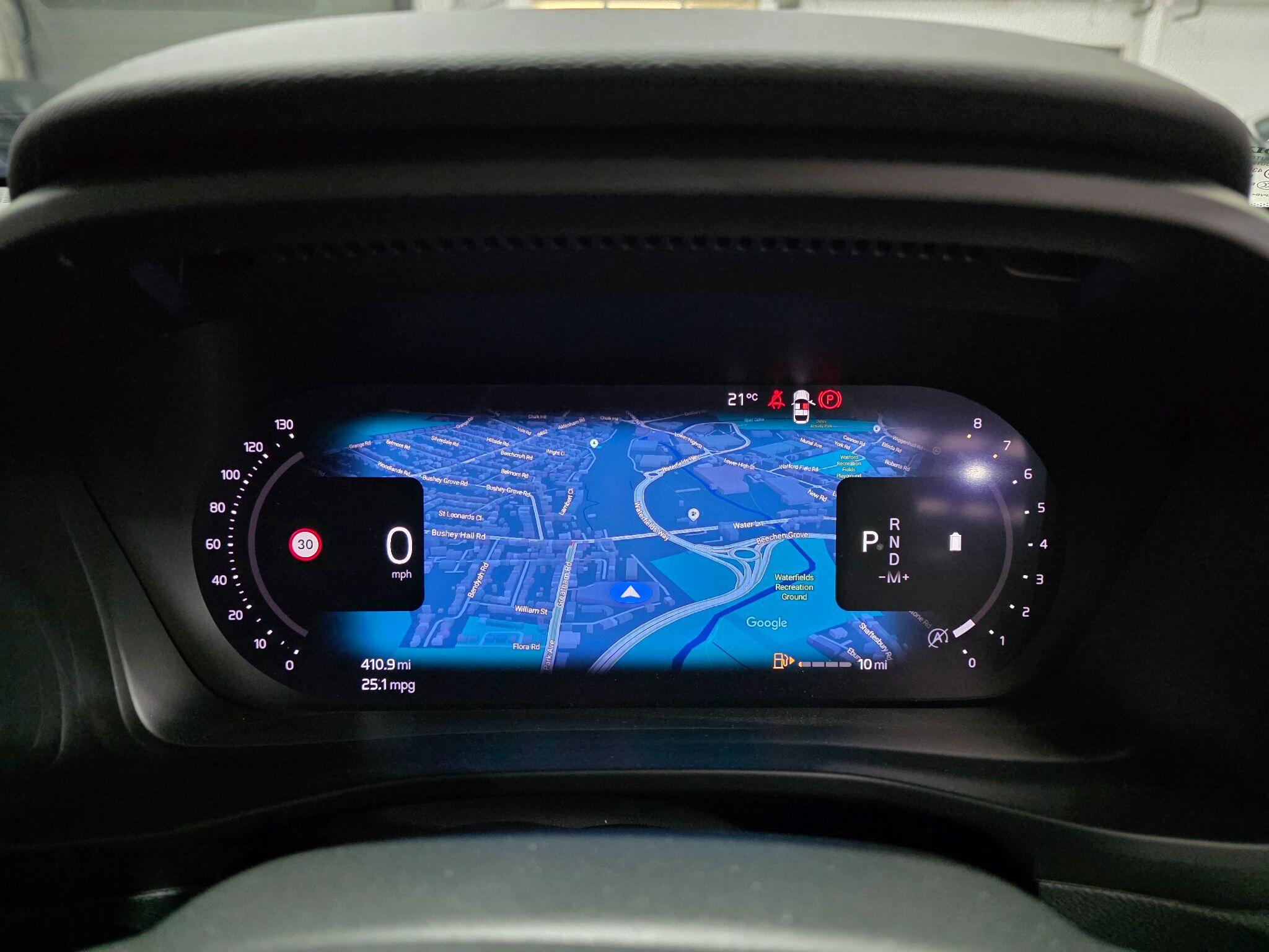 Volvo XC40 view 15
