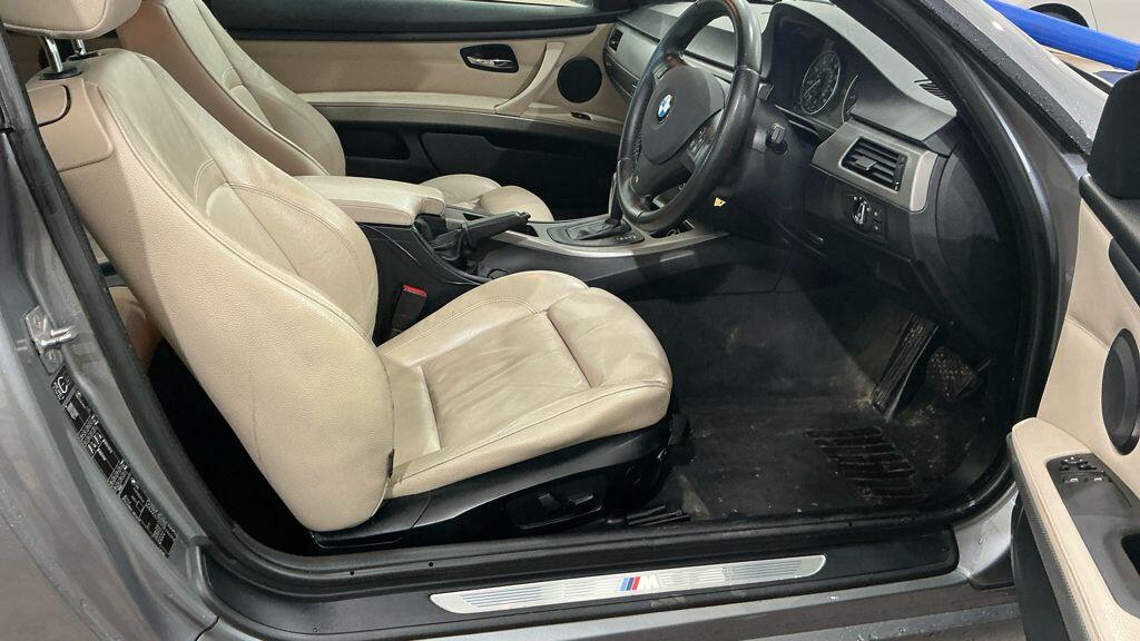 BMW 3 Series view 2